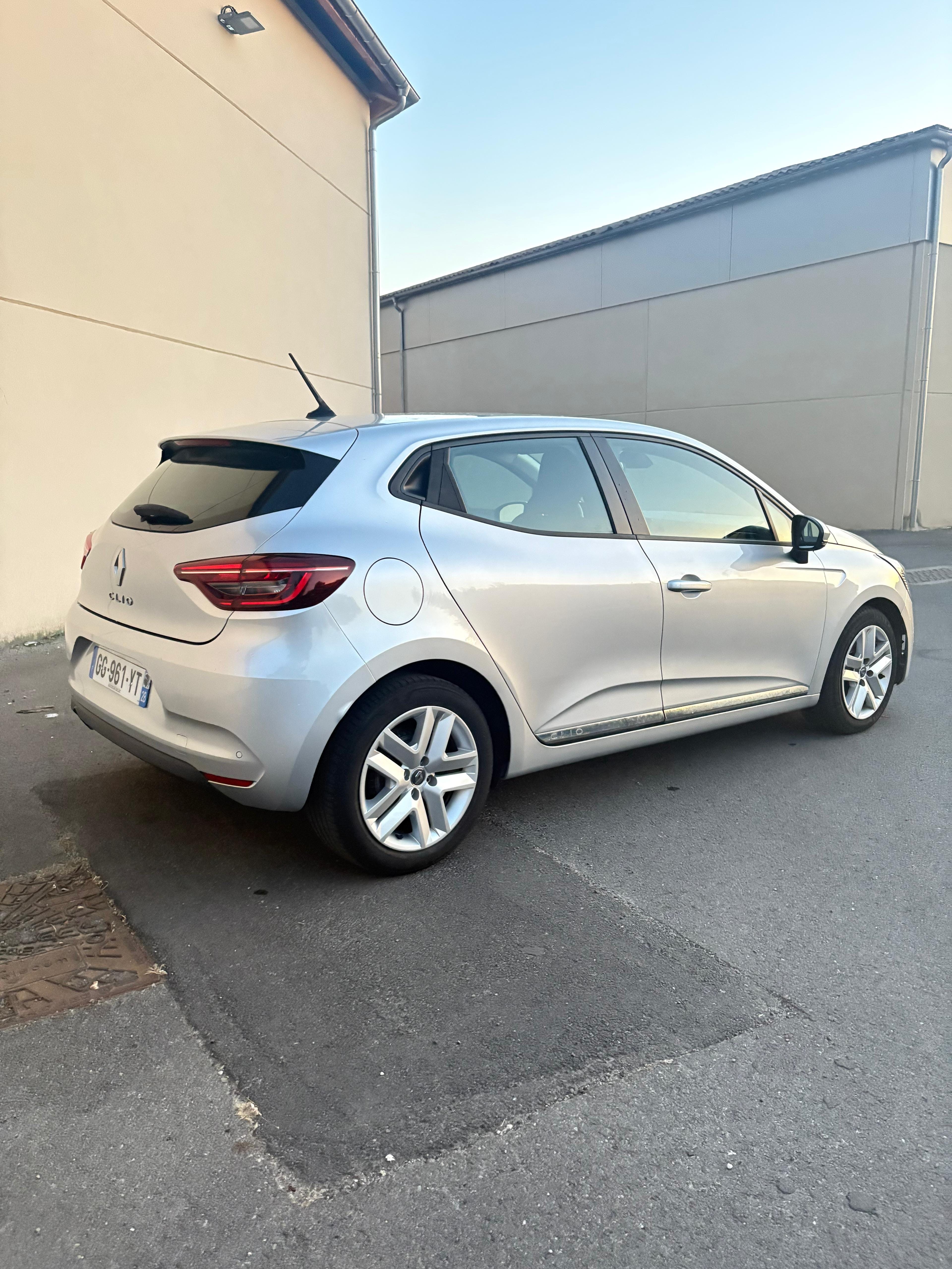 Renault Clio avec Régulateur de vitesse