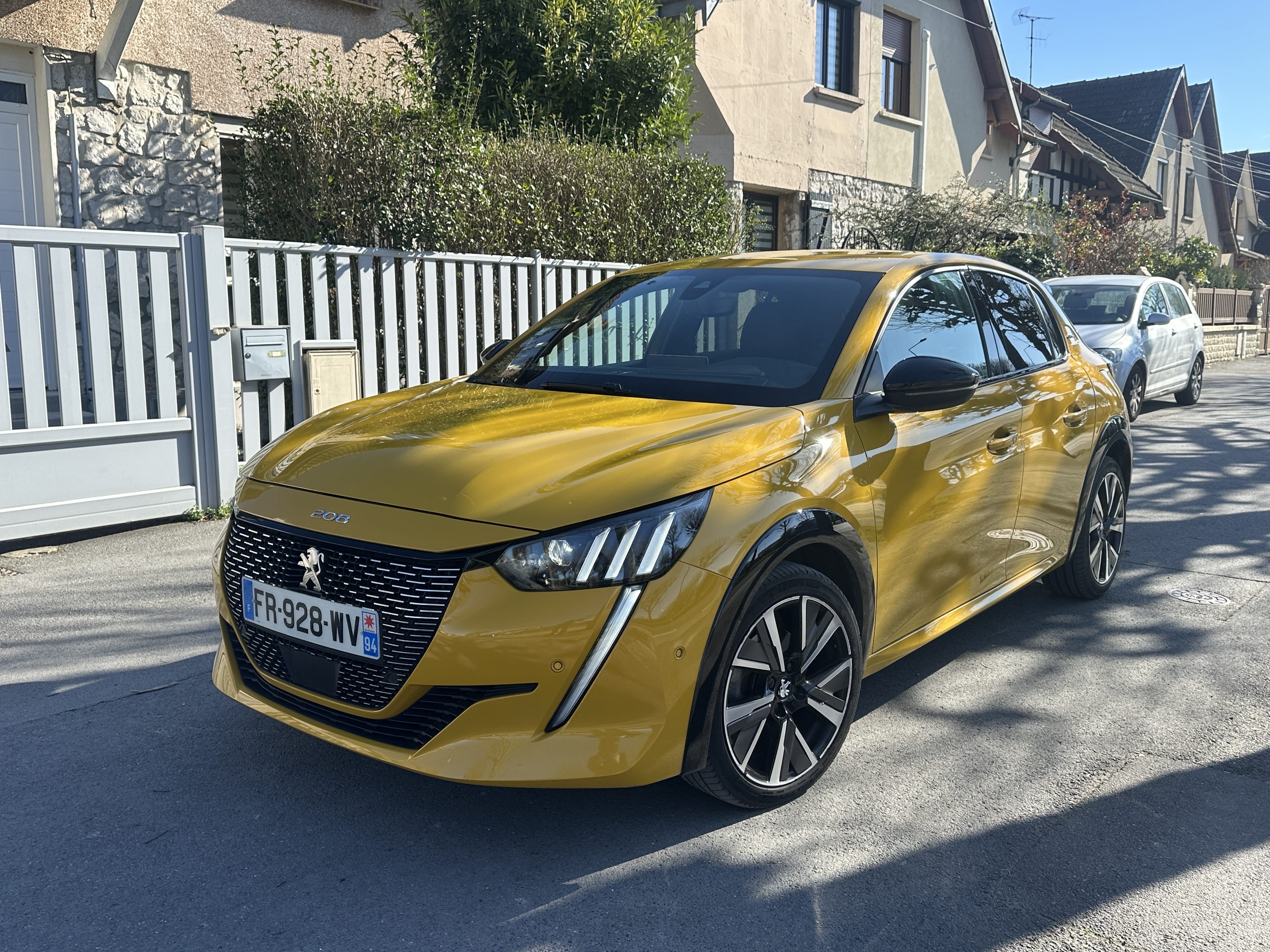 Peugeot 208, 2020, Essence 95, automatique