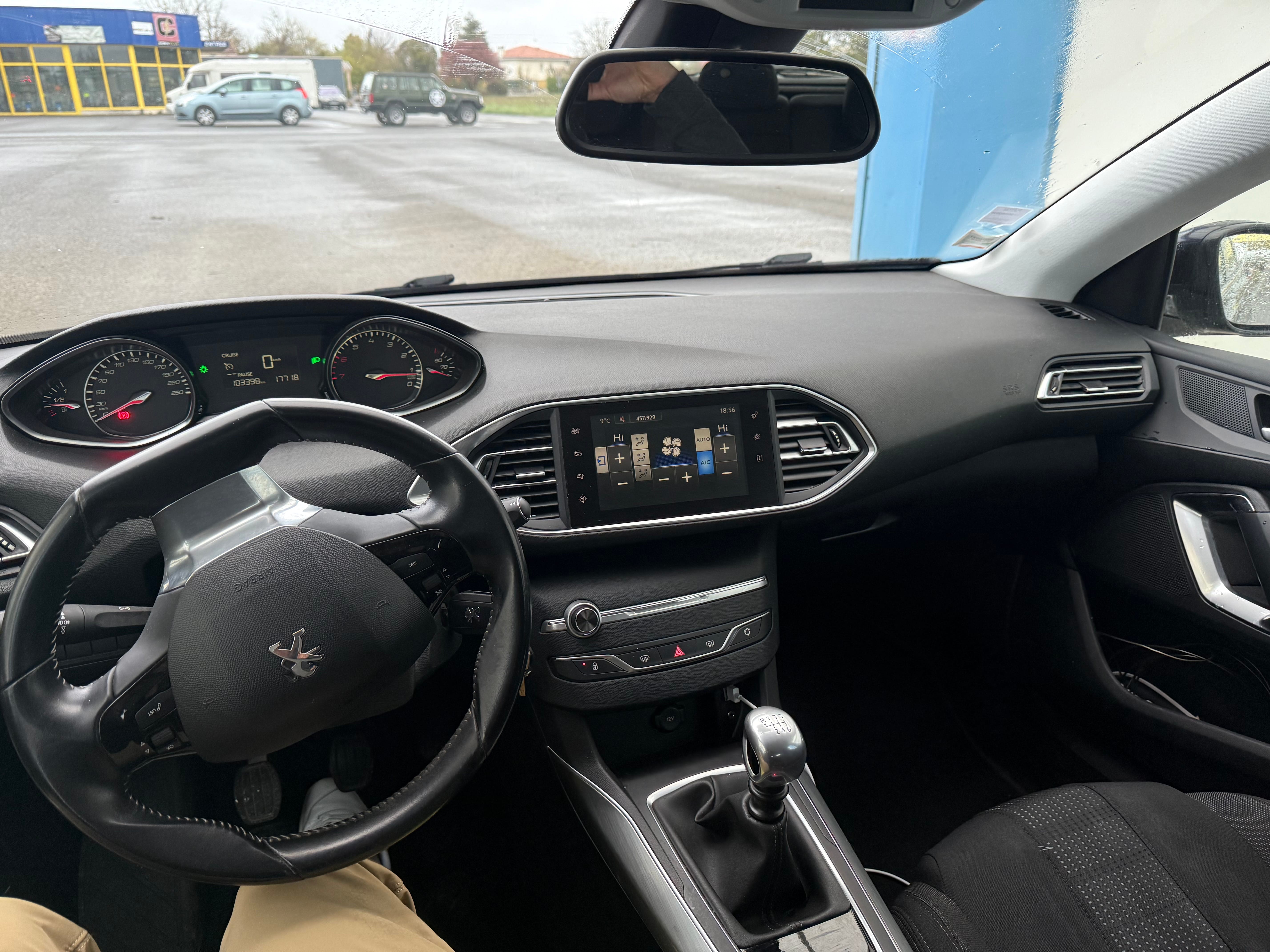 Peugeot 308 avec Régulateur de vitesse