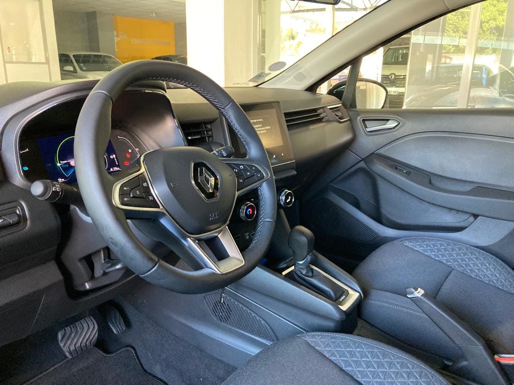 Renault Clio E-tech avec Entrée audio / iPod