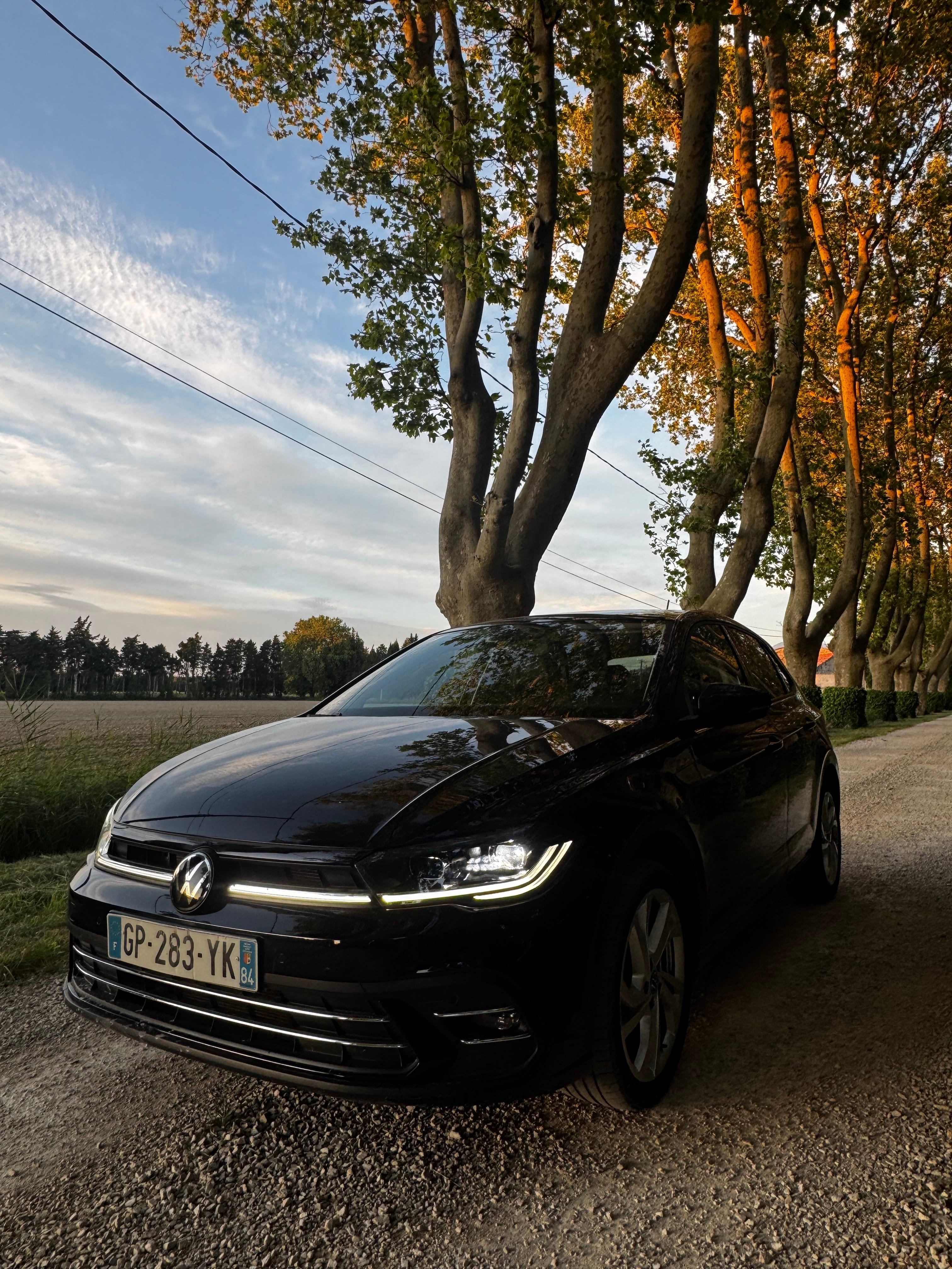 Volkswagen Polo, 2023, Essence 98, automatique