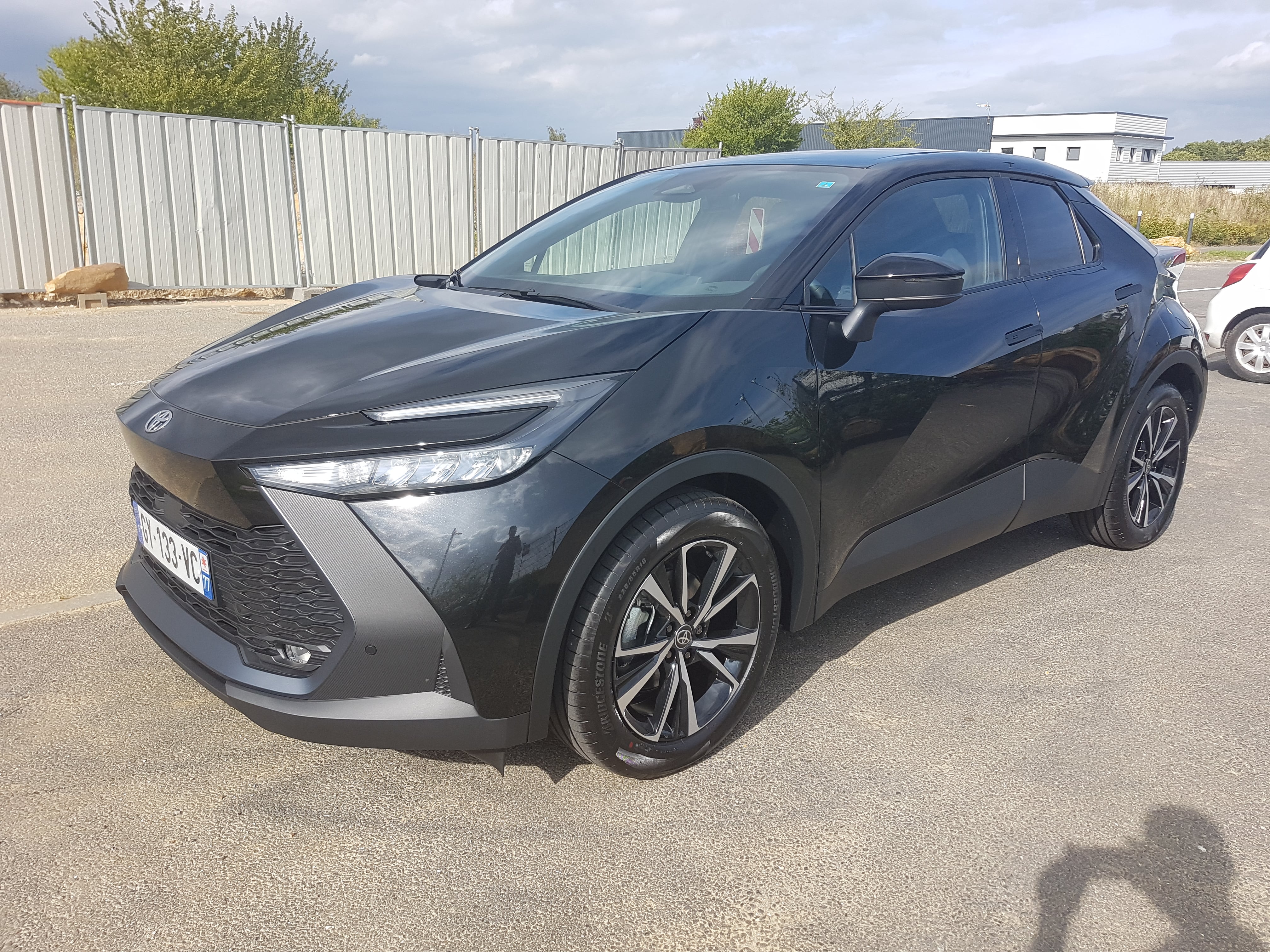 Toyota C-HR Hybrid, 2024, Essence 95 / Électrique (hybride), automatique