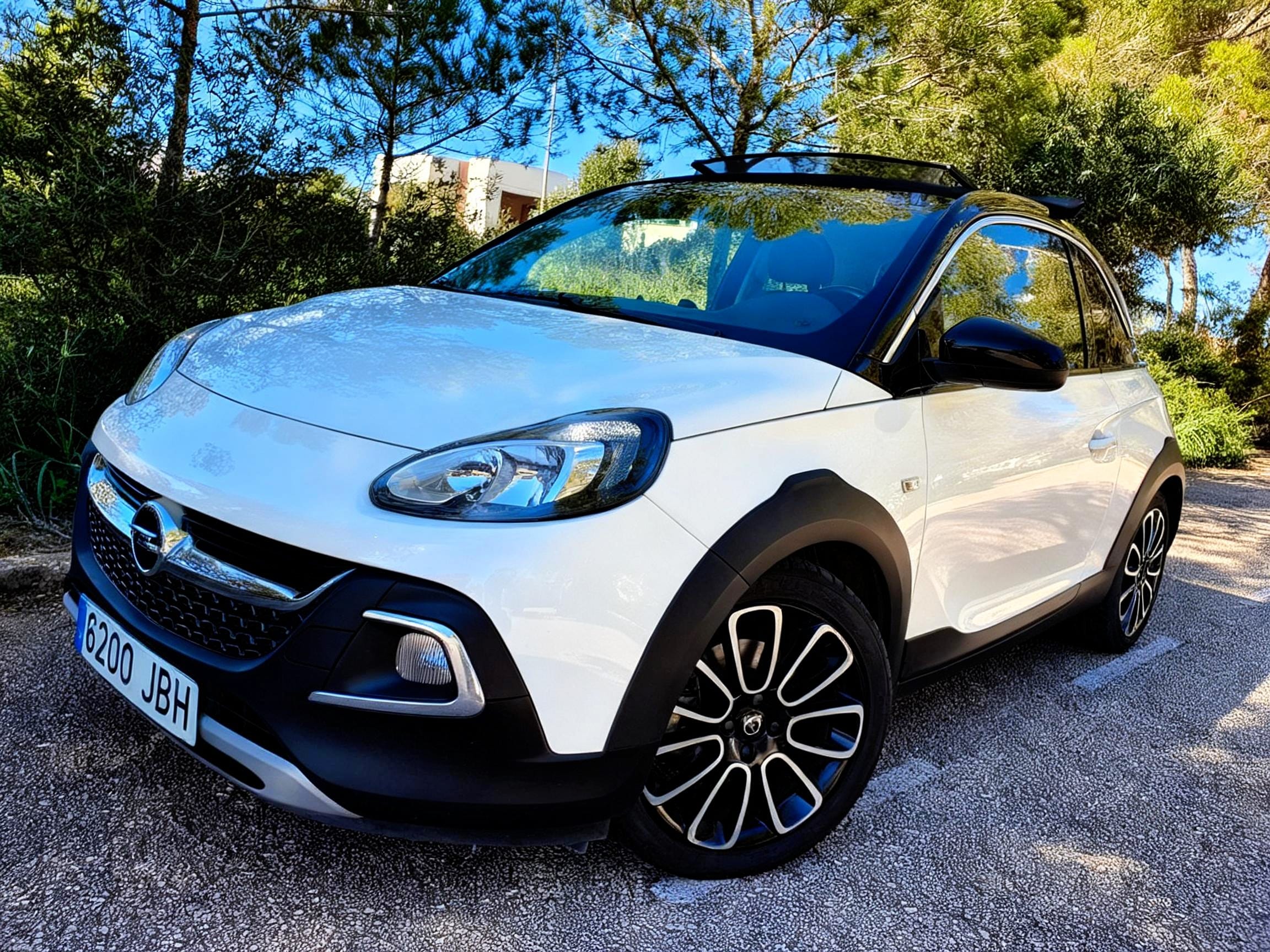 Opel Adam Rocks, 2014, Gasolina 95