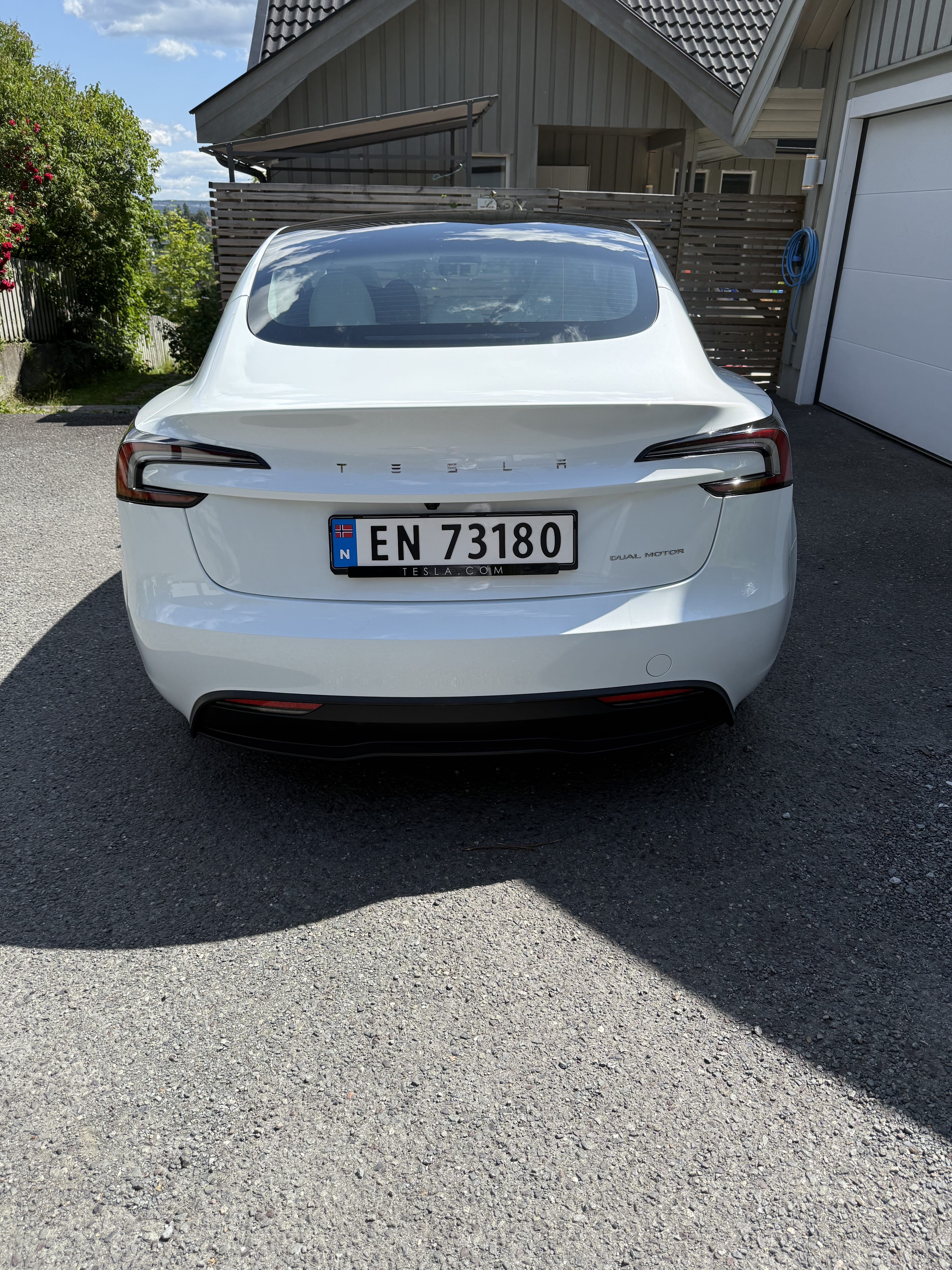 Tesla Model 3 Long Range med GPS