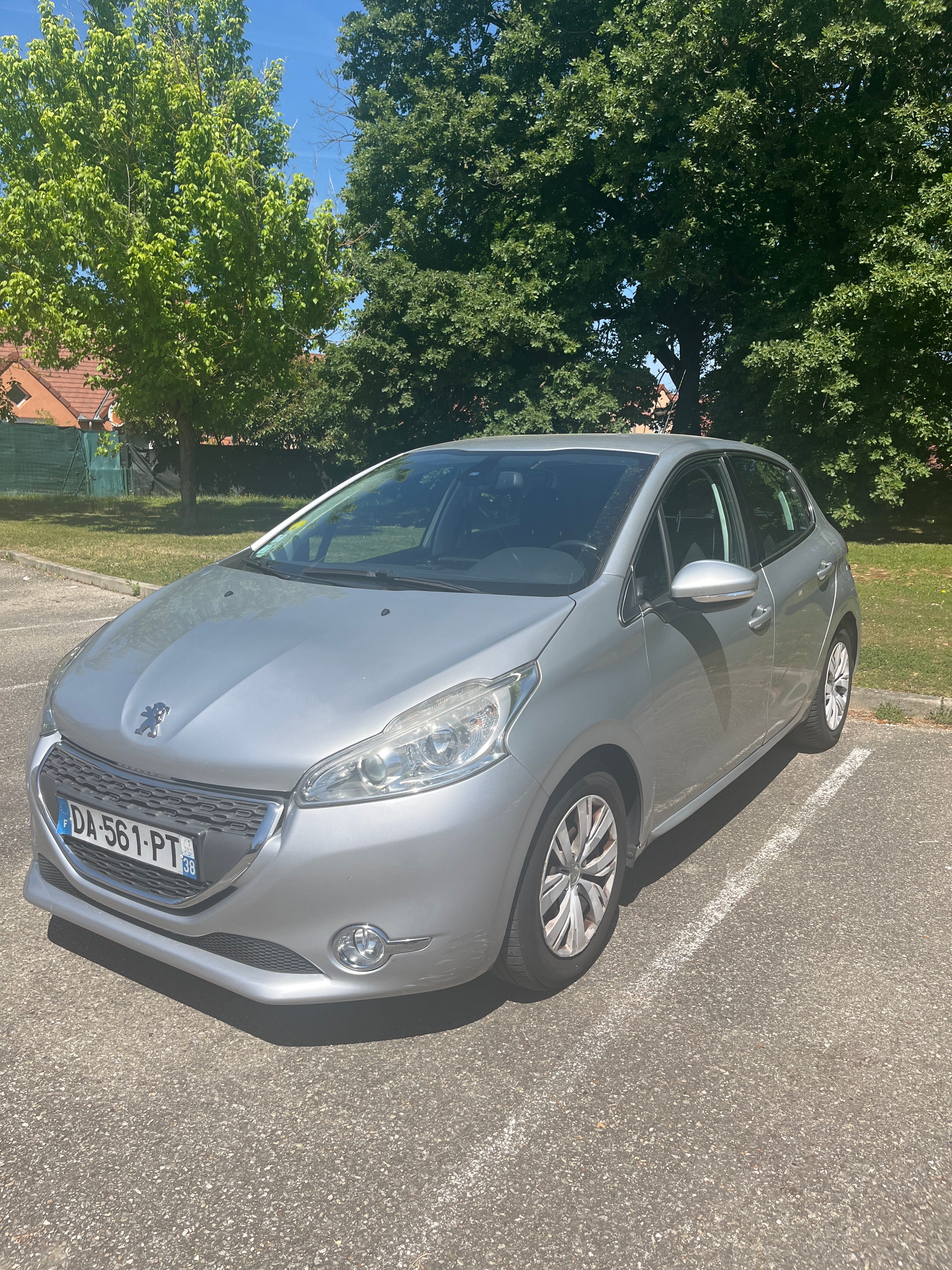 Peugeot 208, 2013, Diesel