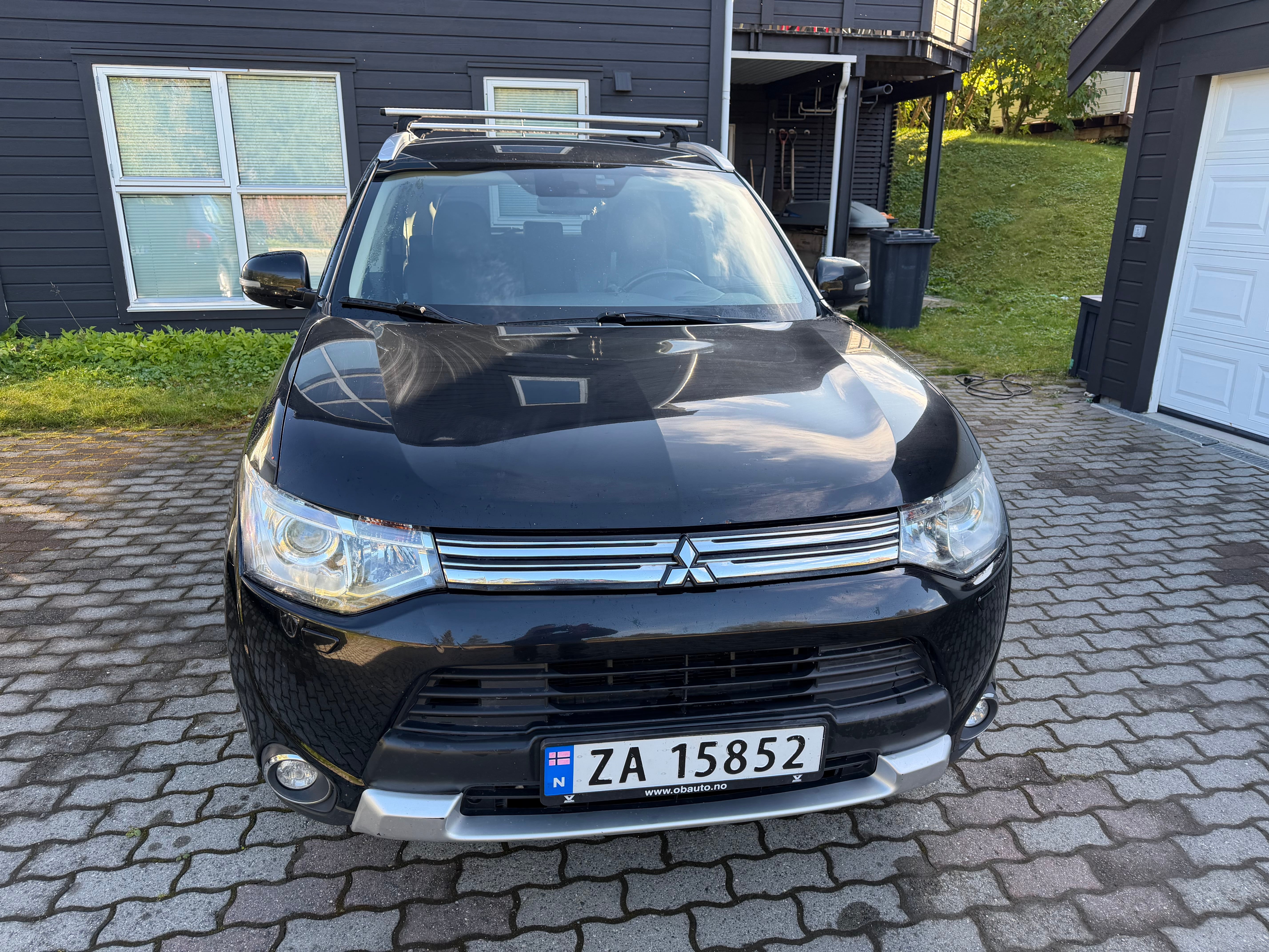 Mitsubishi Outlander Hybrid, 2015, Blyfri 95 / Eléctrico (híbrido), Automático
