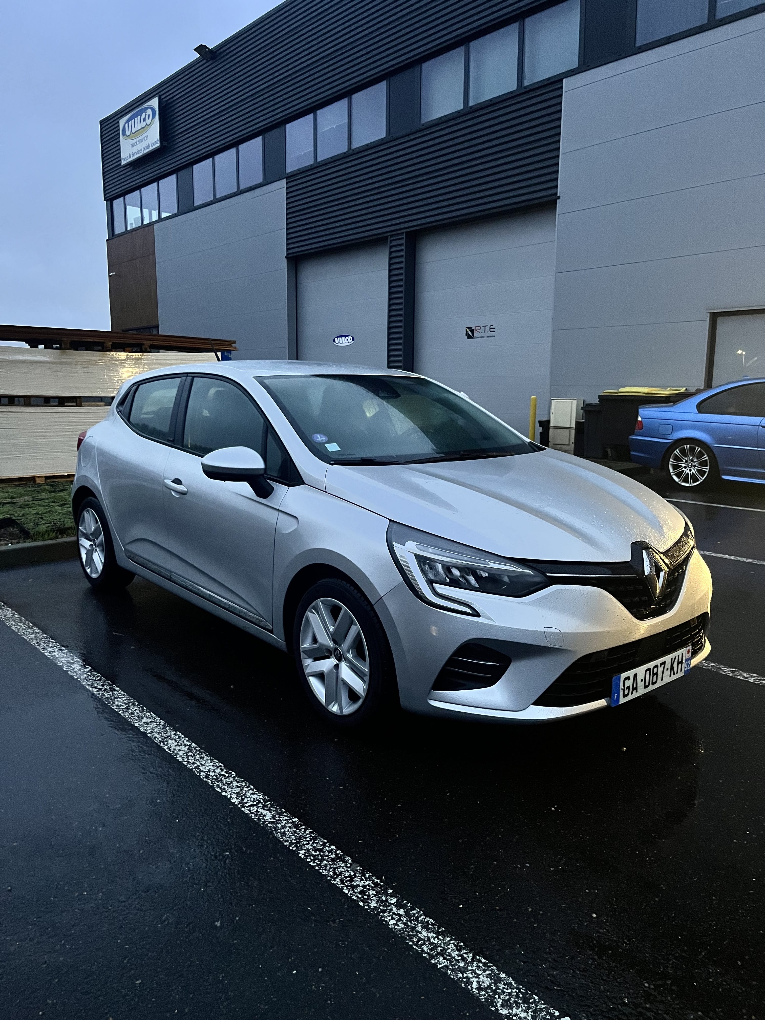 Renault Clio E-tech Hybride, 2021, Essence 95, automatic
