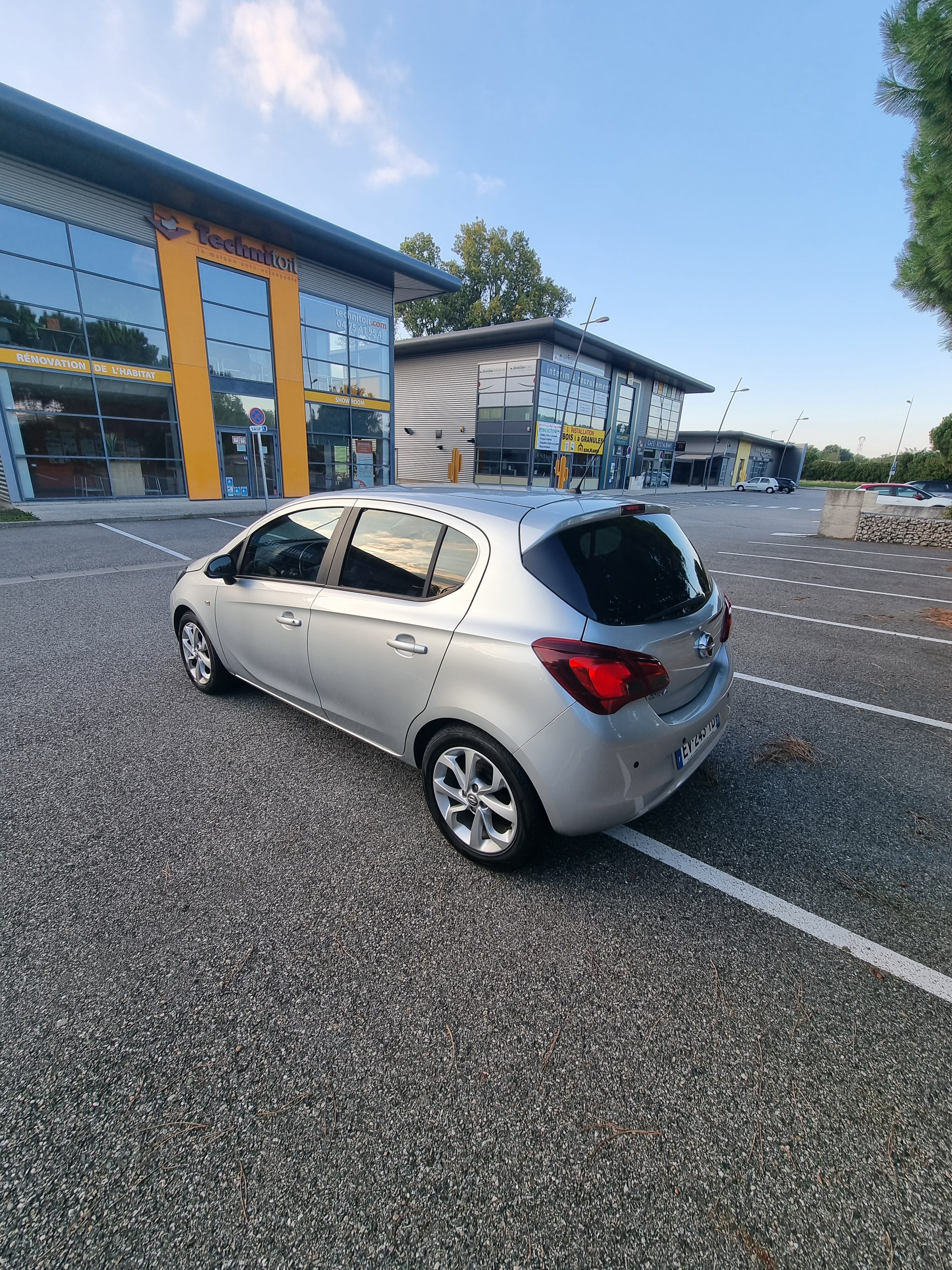 Opel Corsa avec GPS