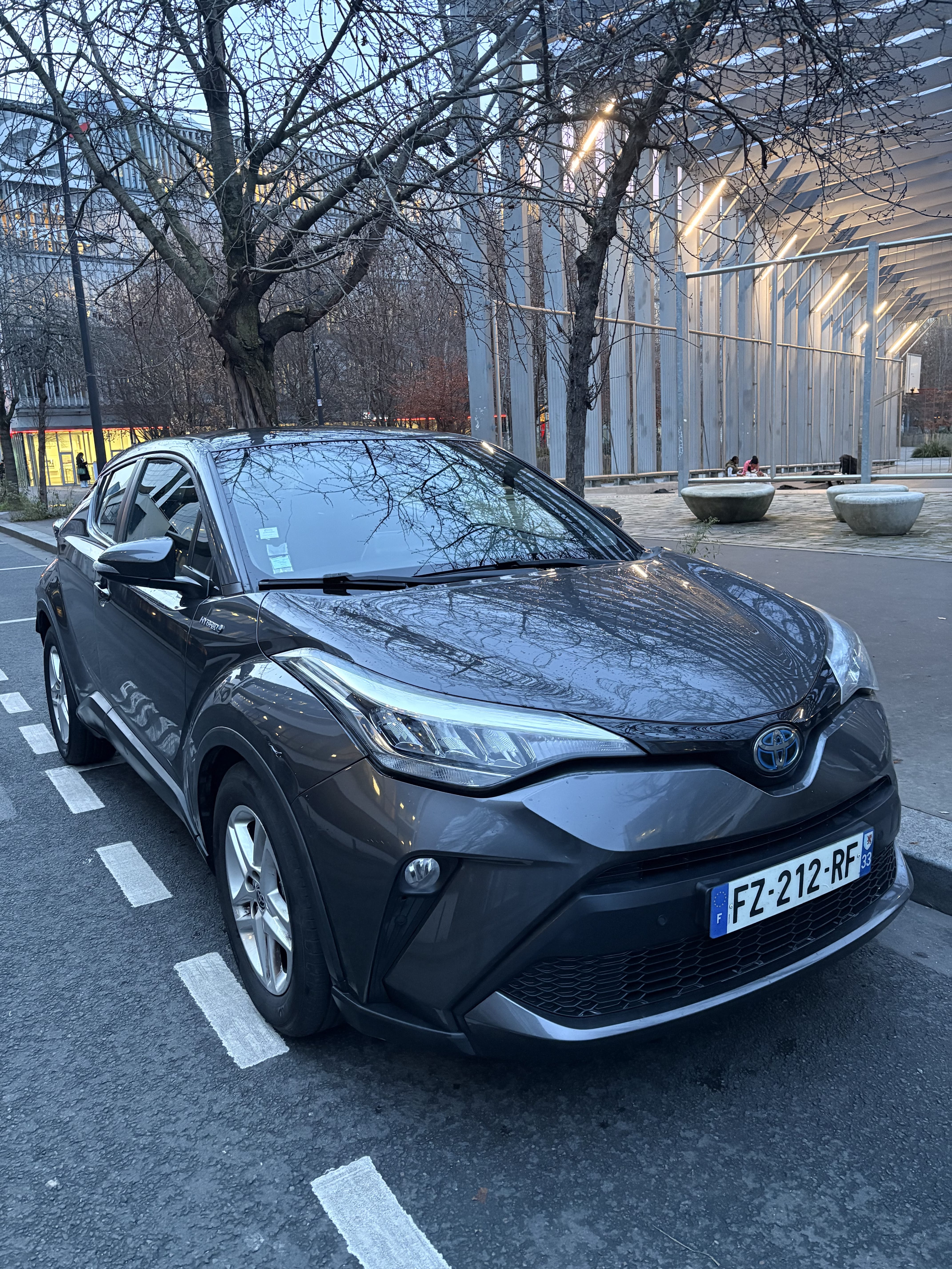 Toyota C-HR Hybrid, 2021, Essence 95 / Électrique (hybride), automatique