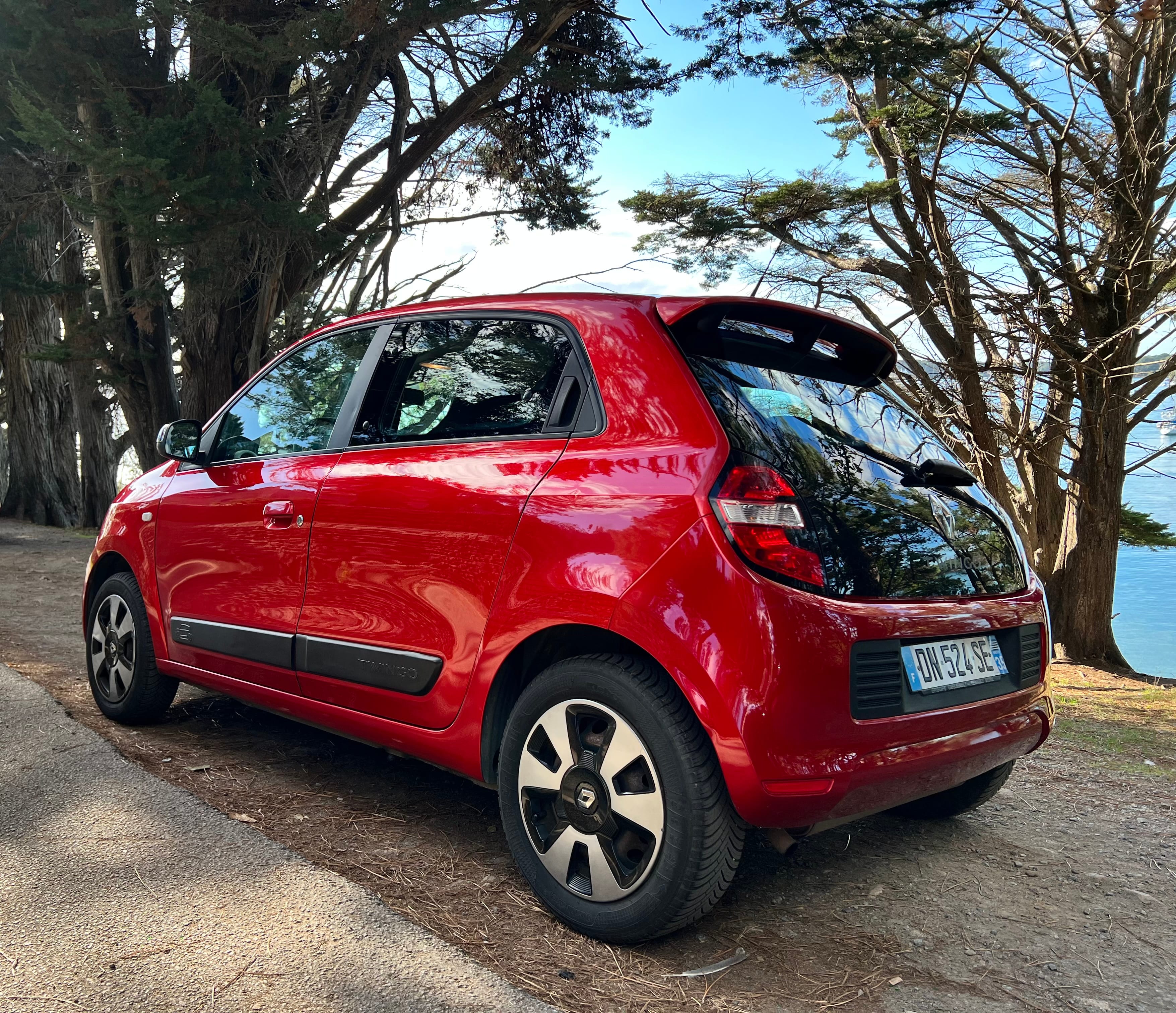 Renault Twingo III 1.0 71ch Essence - Clim/Régulateur avec Régulateur de vitesse