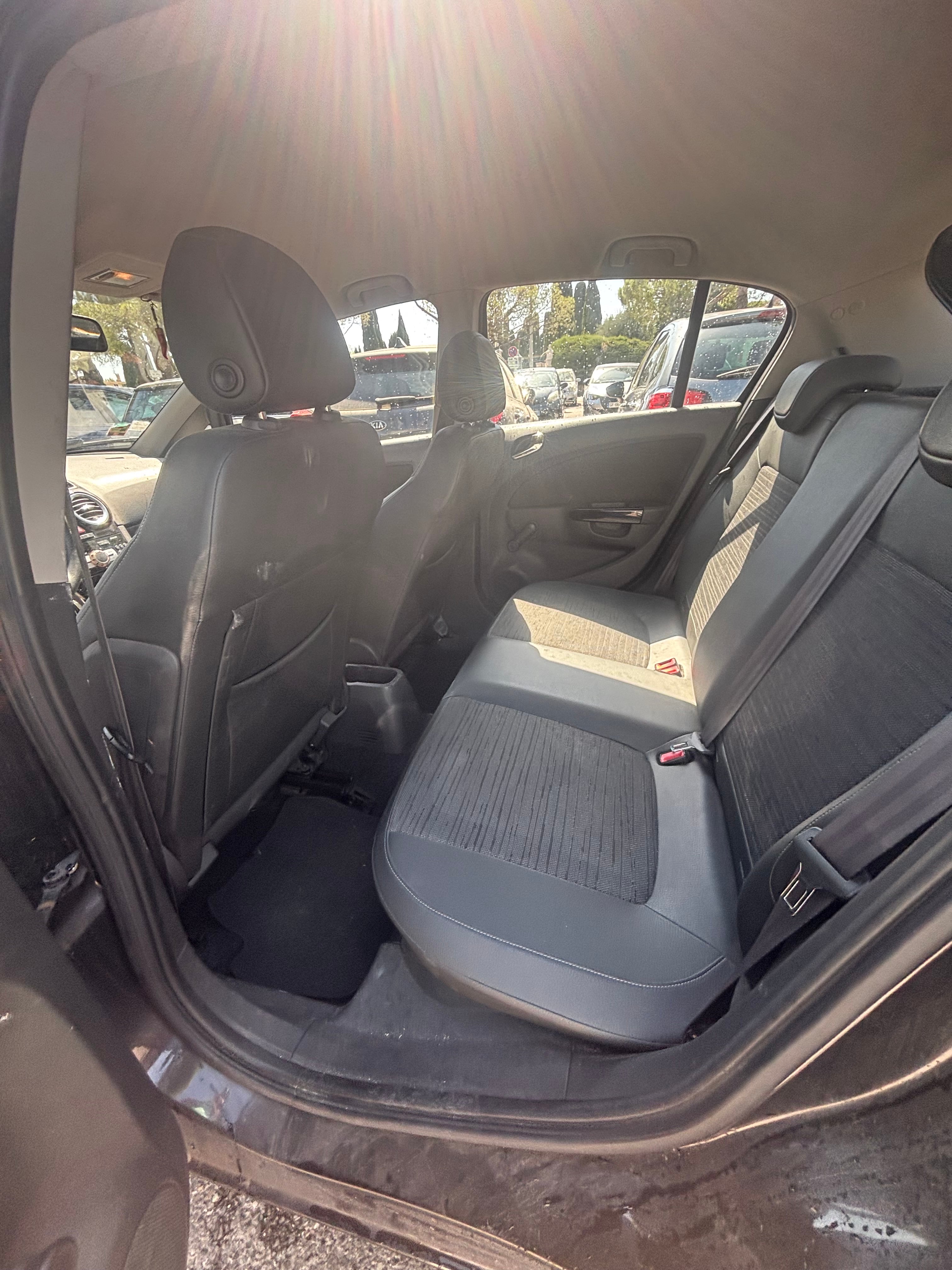 Opel Corsa avec Audio Bluetooth