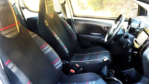 Peugeot 108 PureTech*clim*bluetooth*Parking Cinq Avenues Longchamps avec Audio Bluetooth