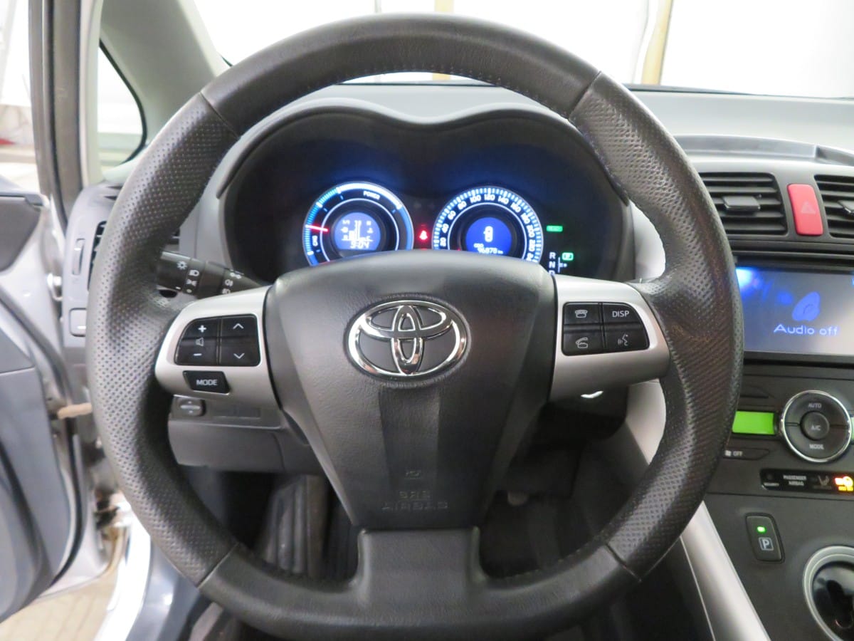 Toyota Auris Hybrid 1.8 hybrid med Vinterdekk