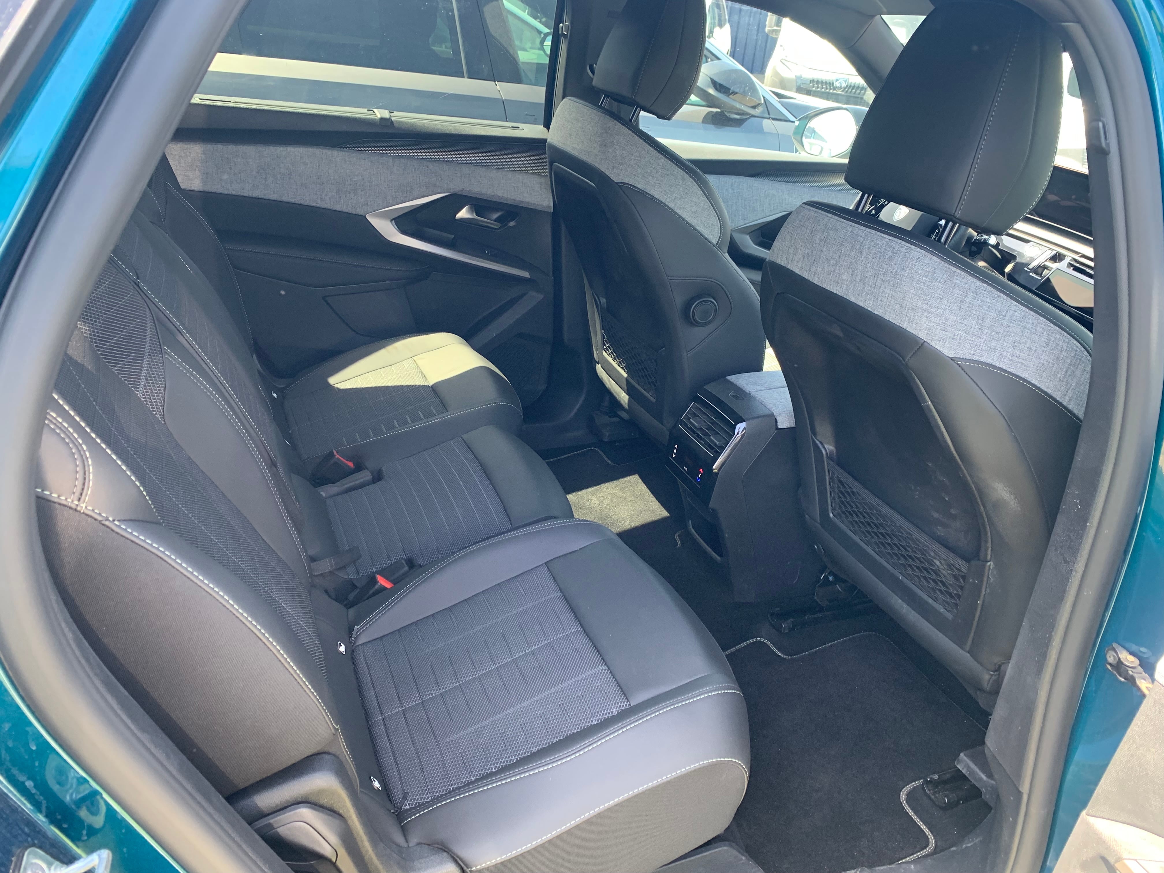 Peugeot 5008 avec Quatre roues motrices