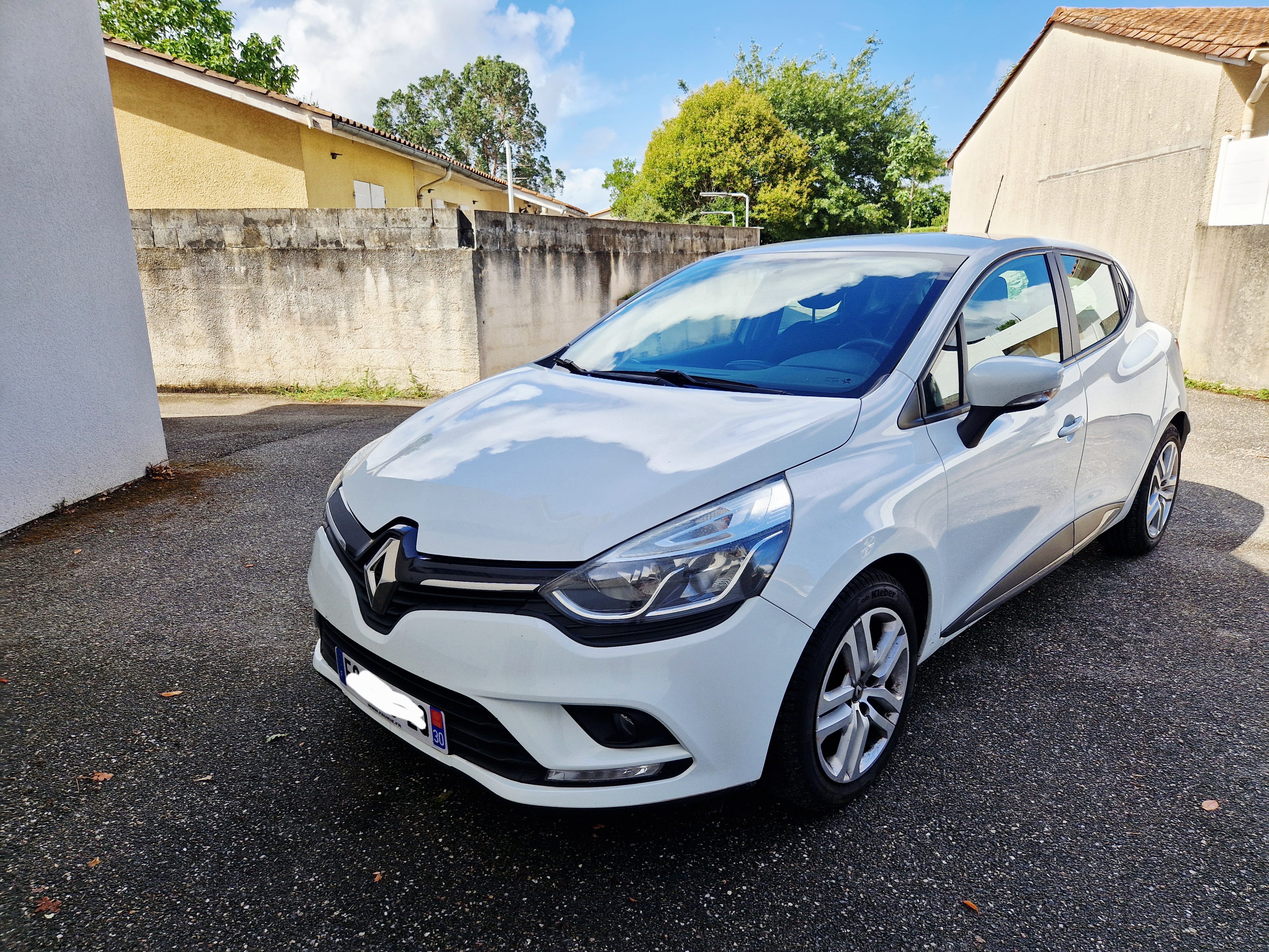 Renault Clio Business faible kilométrage, 2016, Essence 95