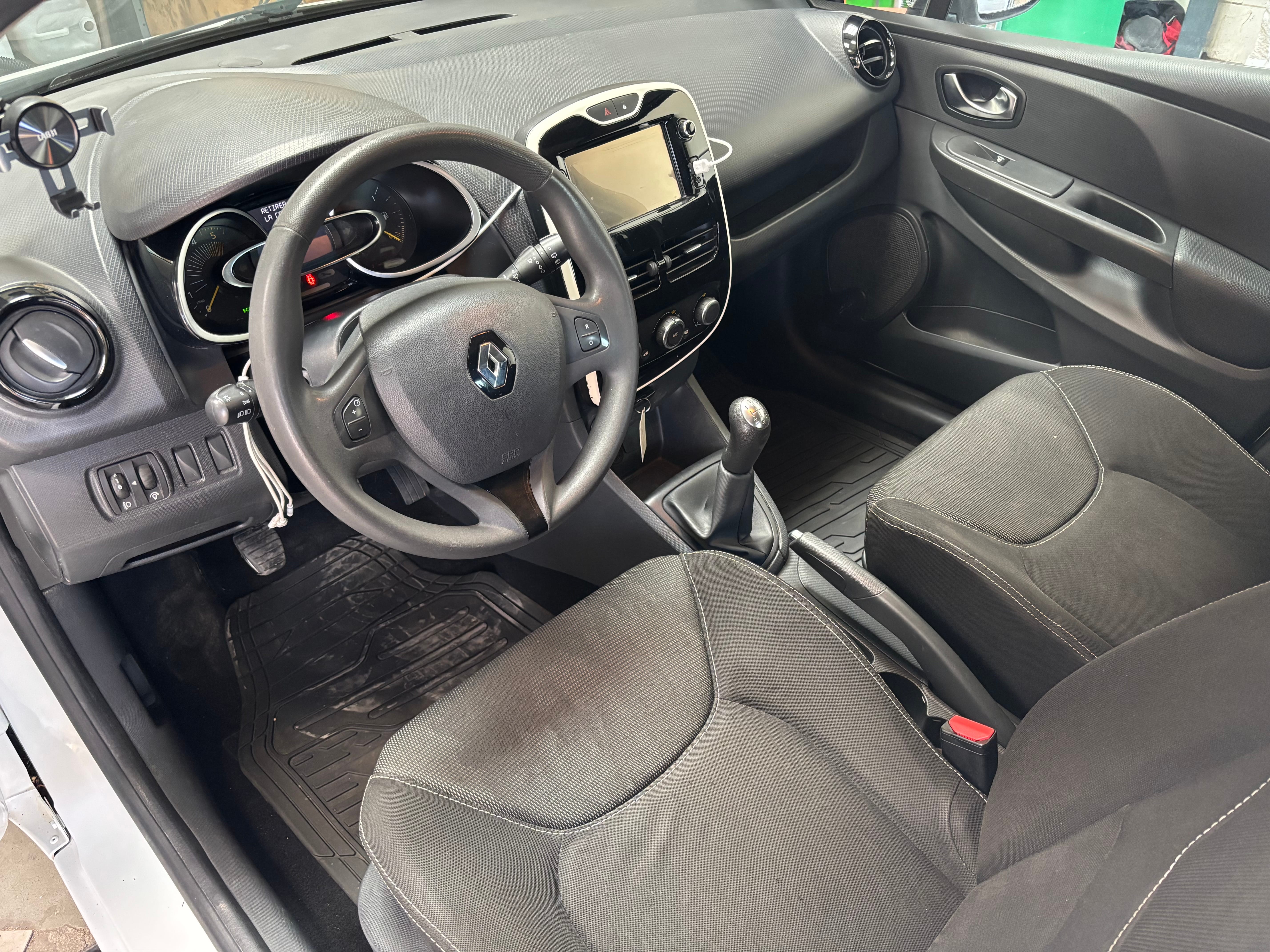 Renault Clio Société avec Audio Bluetooth