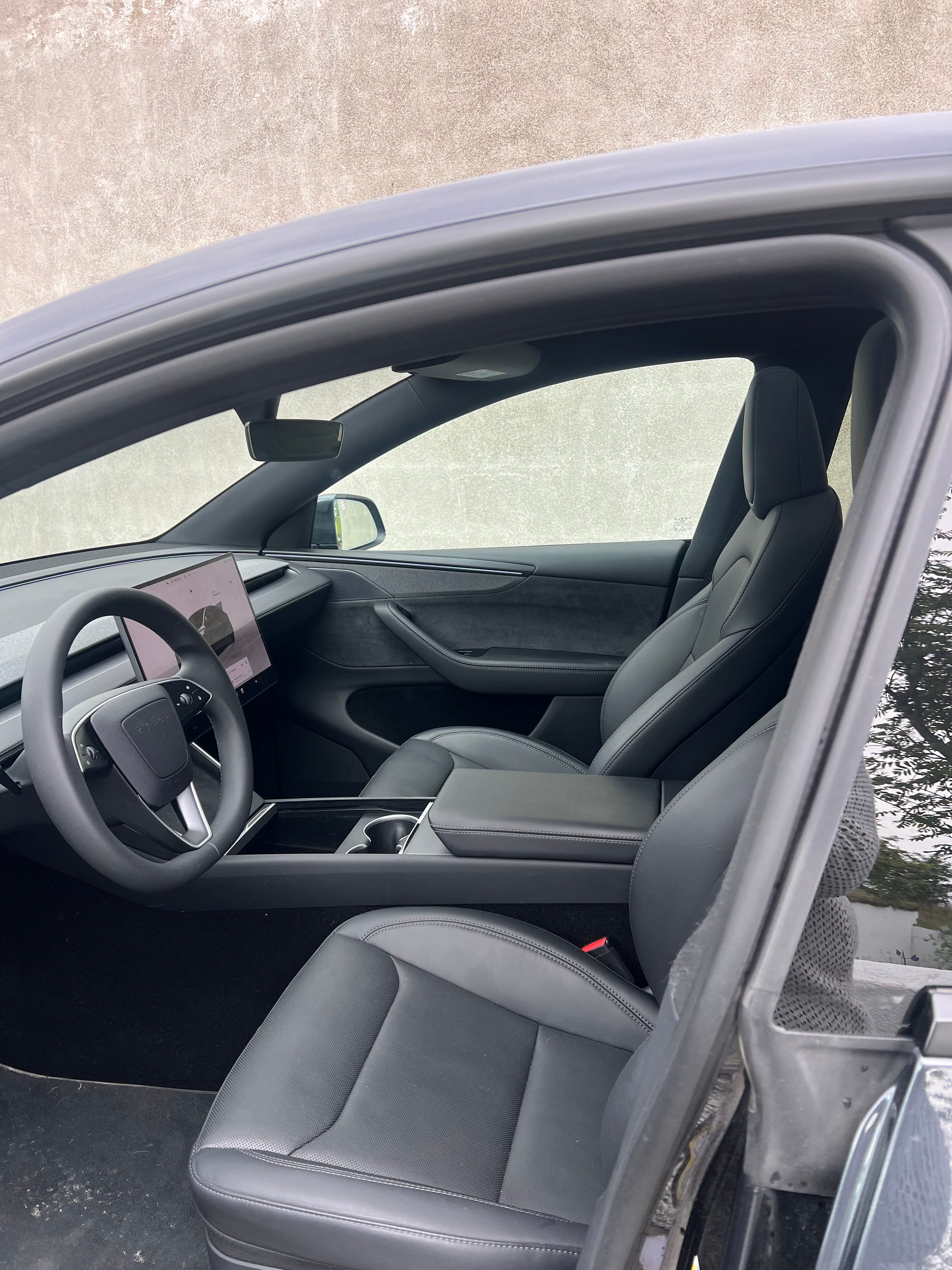 Tesla Model Y Long Range med Ryggekamera