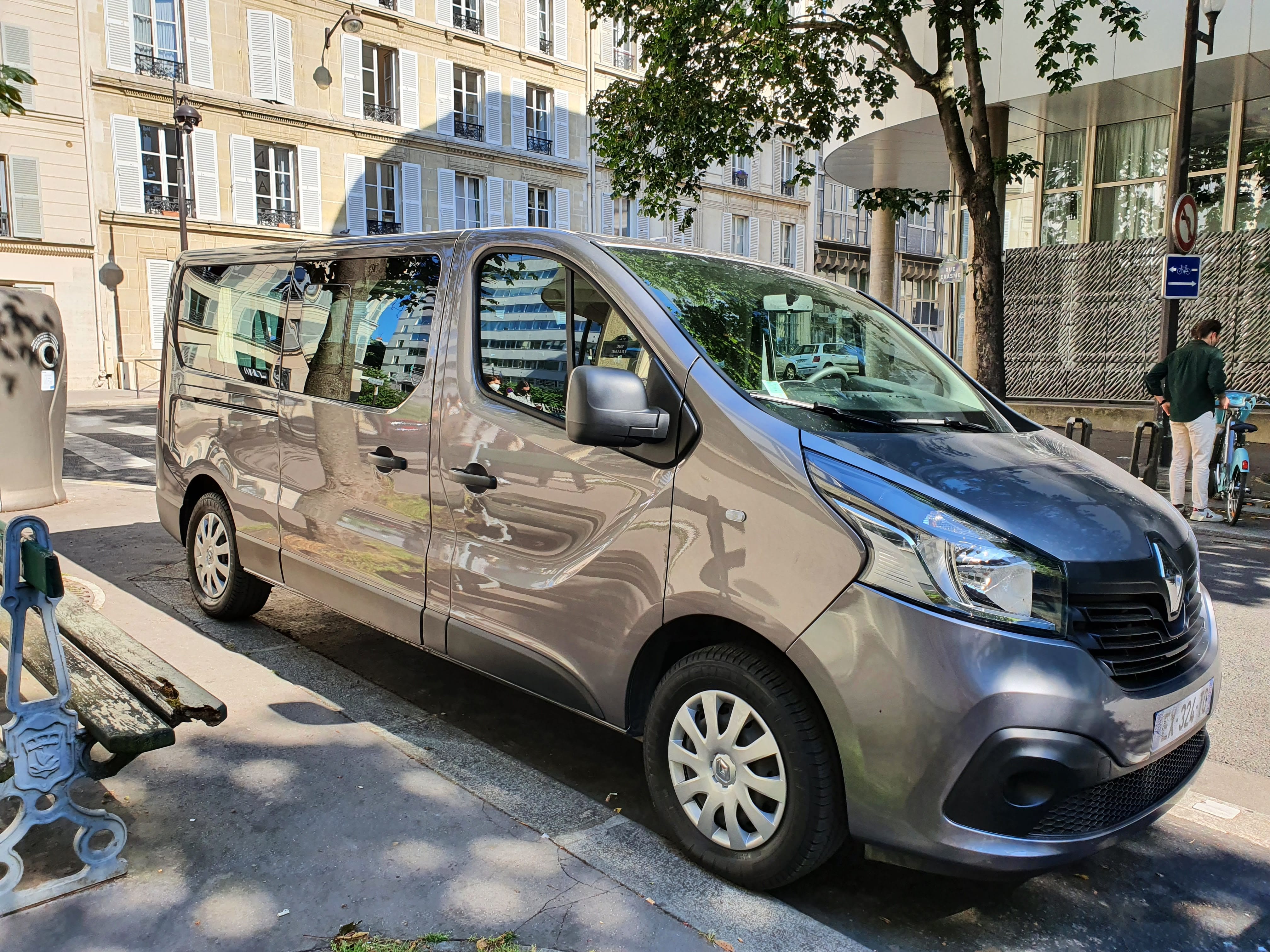 Renault Trafic Passenger avec GPS