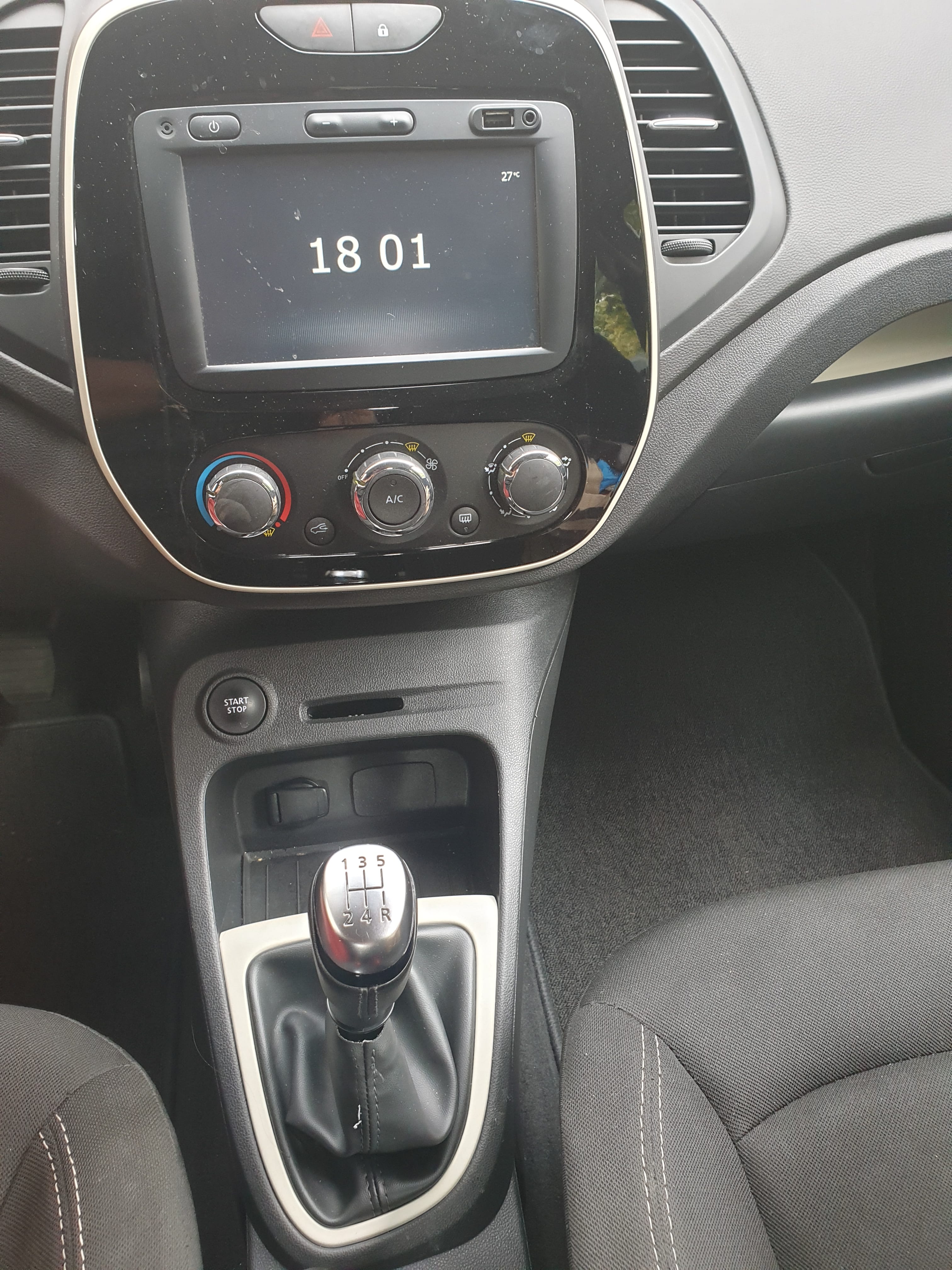 Renault Captur with GPS