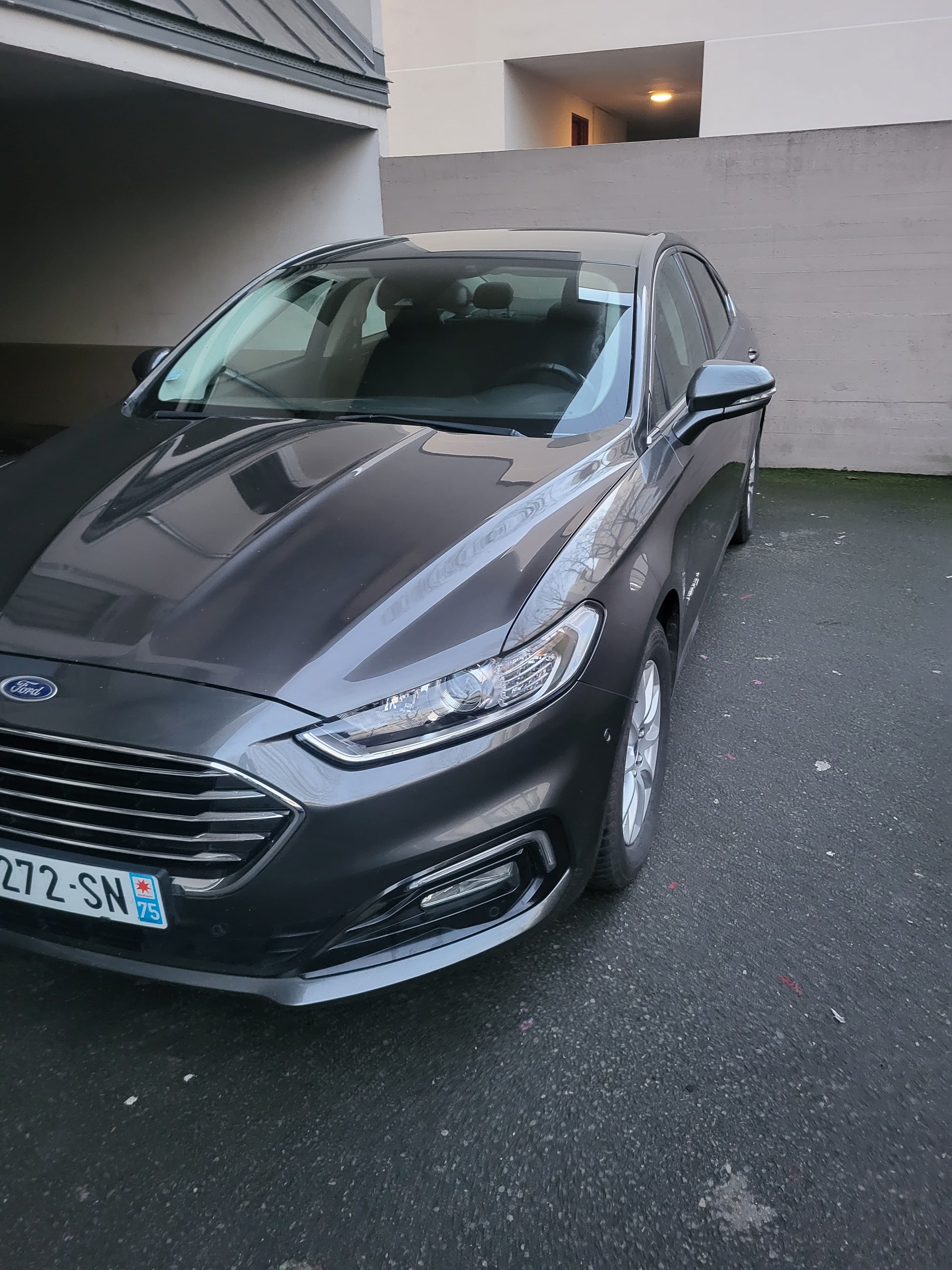 Ford Mondeo Hybride, 2019, Essence 95 / Électrique (hybride), automatique
