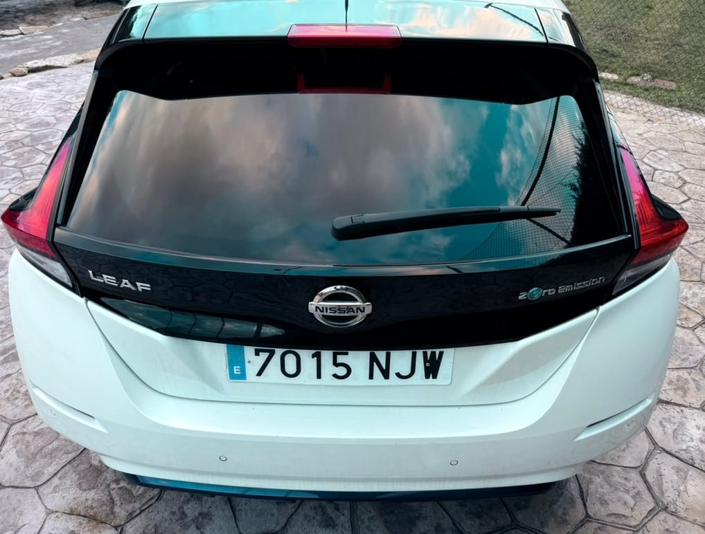 Nissan Leaf 62kwh - Modelo avanzado con Cámara de marcha atrás