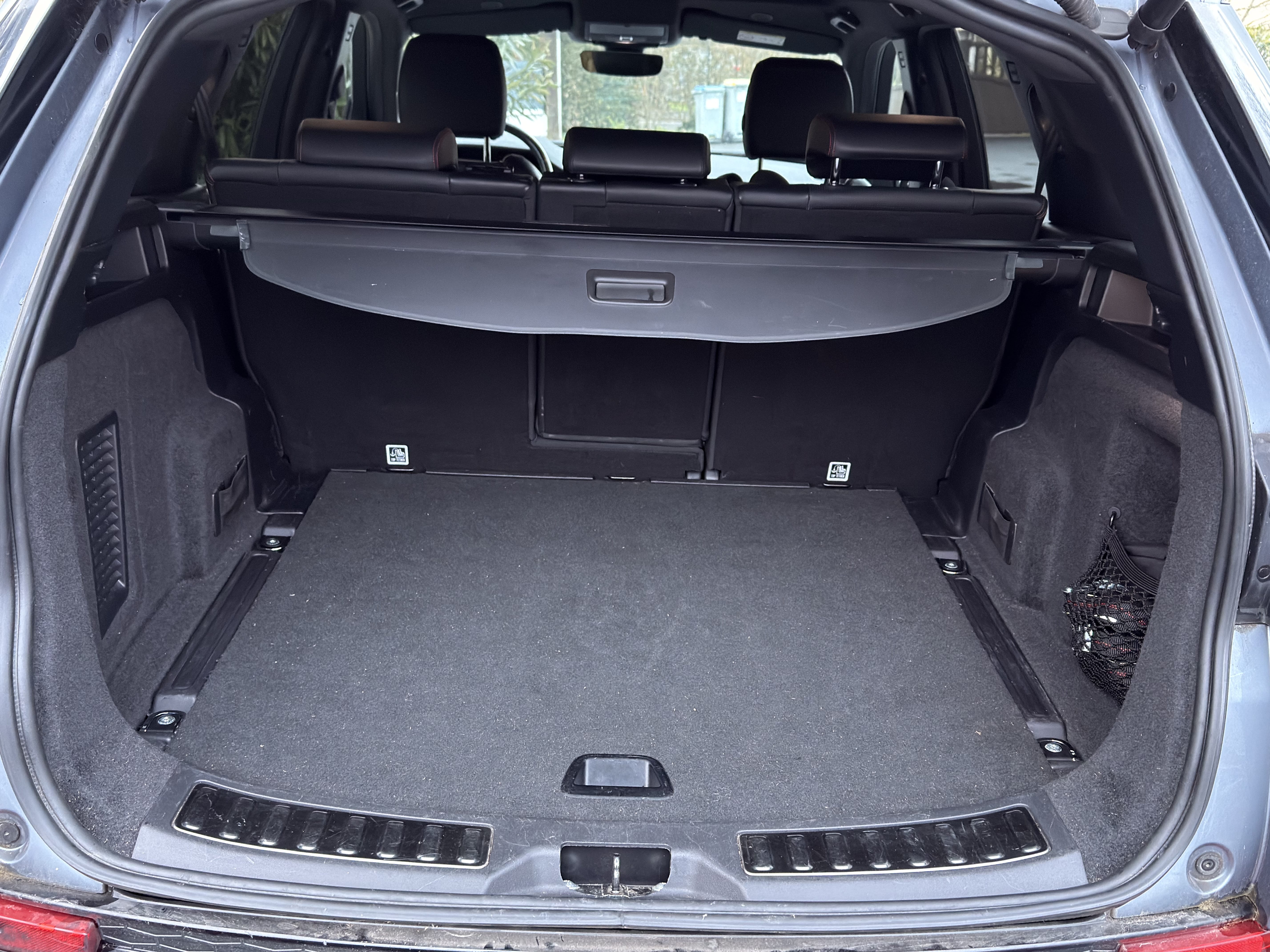 Land-Rover Discovery Sport SE P300e hybride rechargeable avec Pneus neige