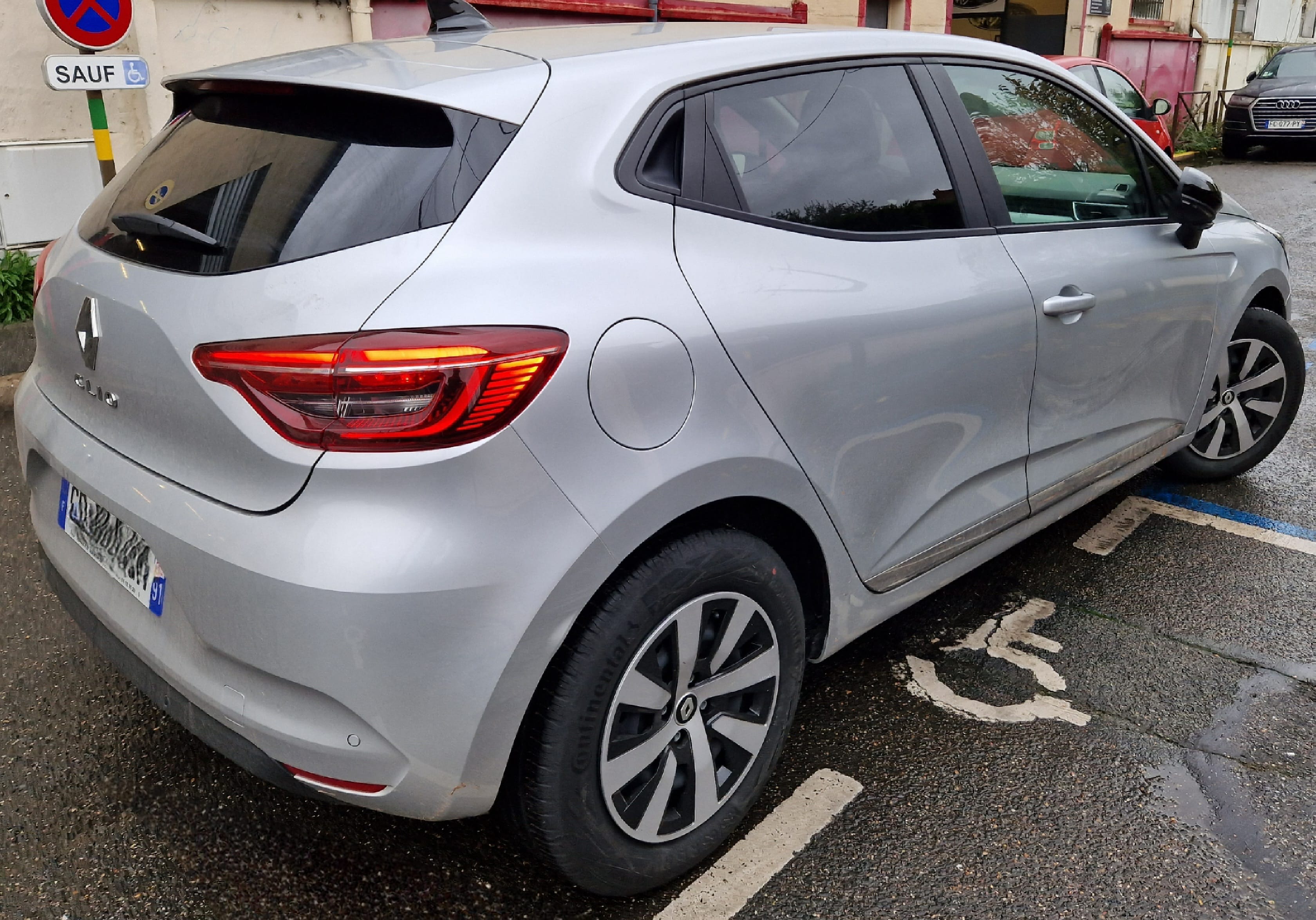 Renault Clio avec Climatisation