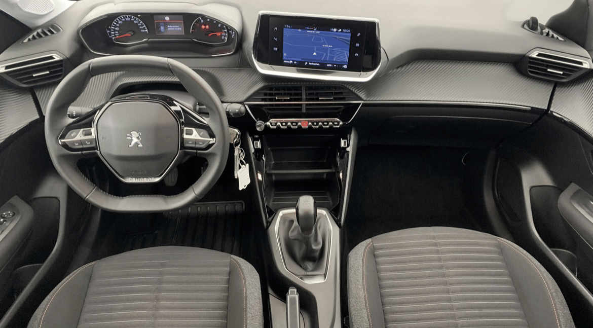 Peugeot 208 avec GPS