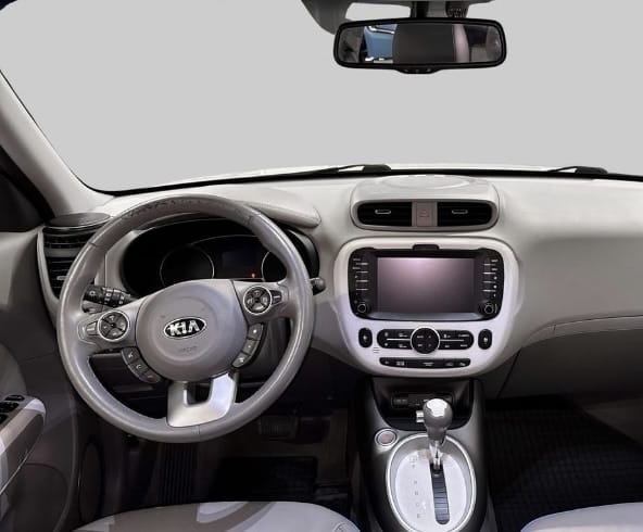Kia Soul EV+ Med soltak & skinnseter. (Barnestol/er) med Vinterdekk