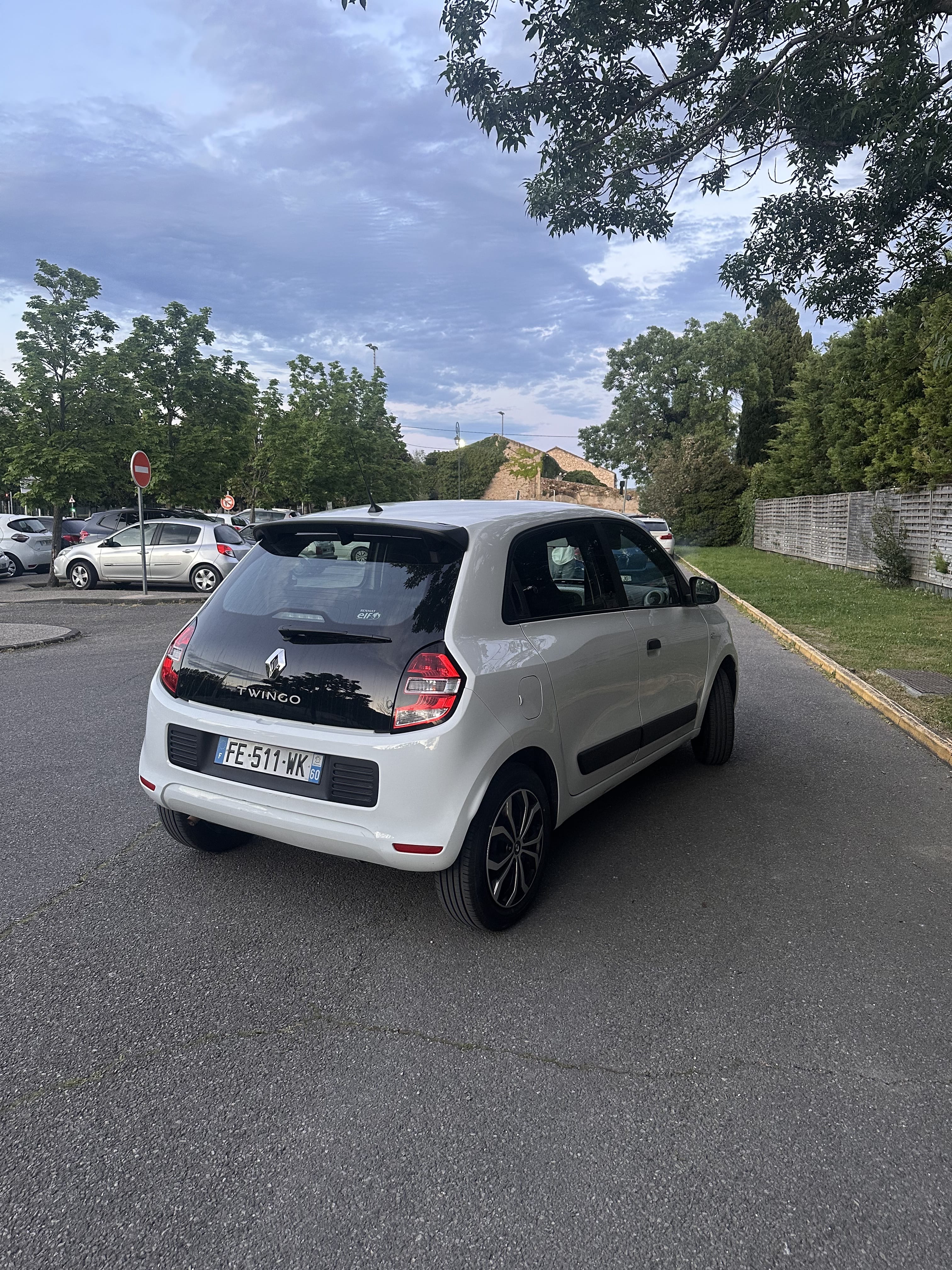 Renault Twingo III 0.9 Tce with Bluetooth audio