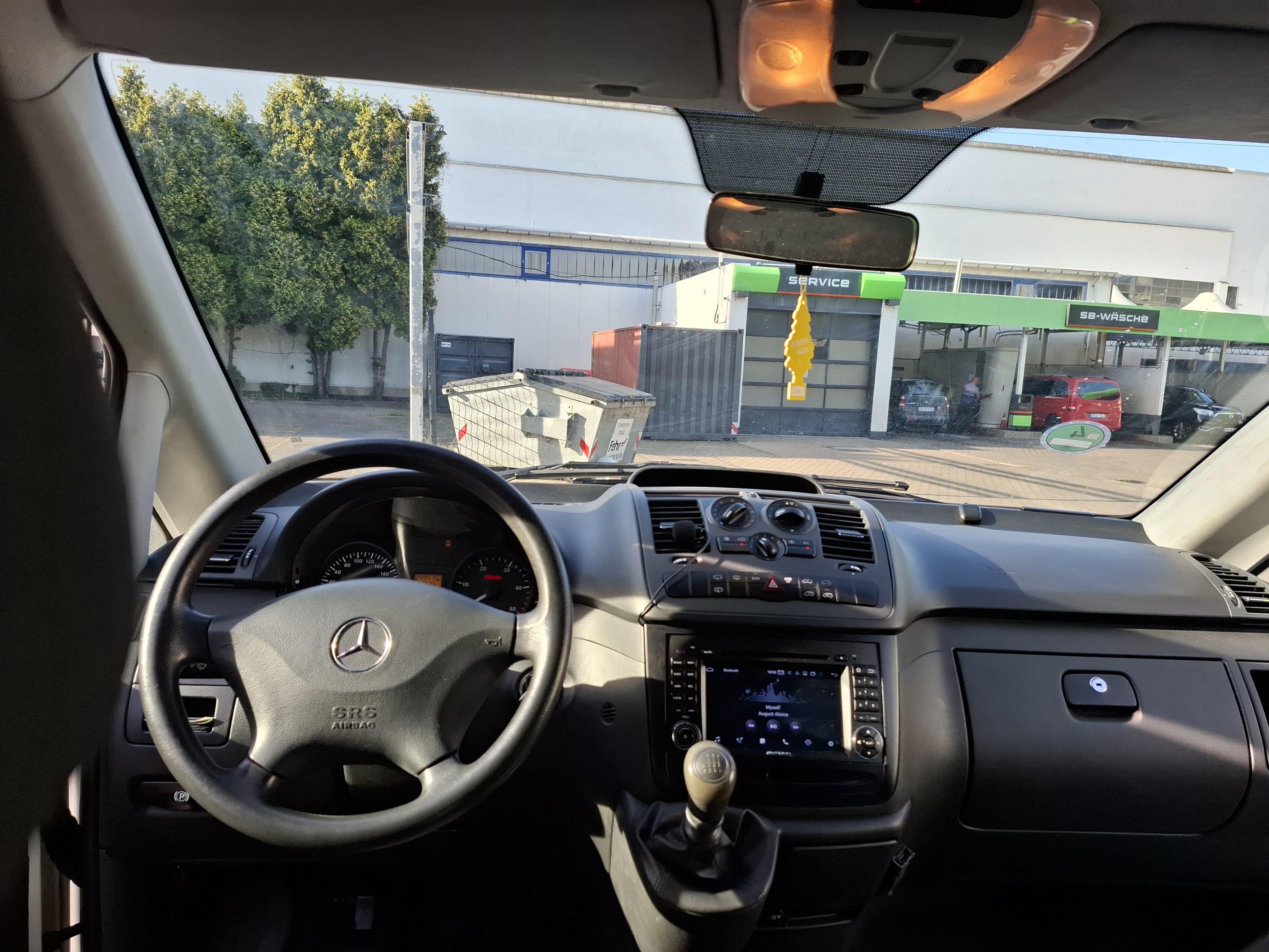 Mercedes-Benz Vito Tourer 110 CDI mit Rollstuhl geeignet