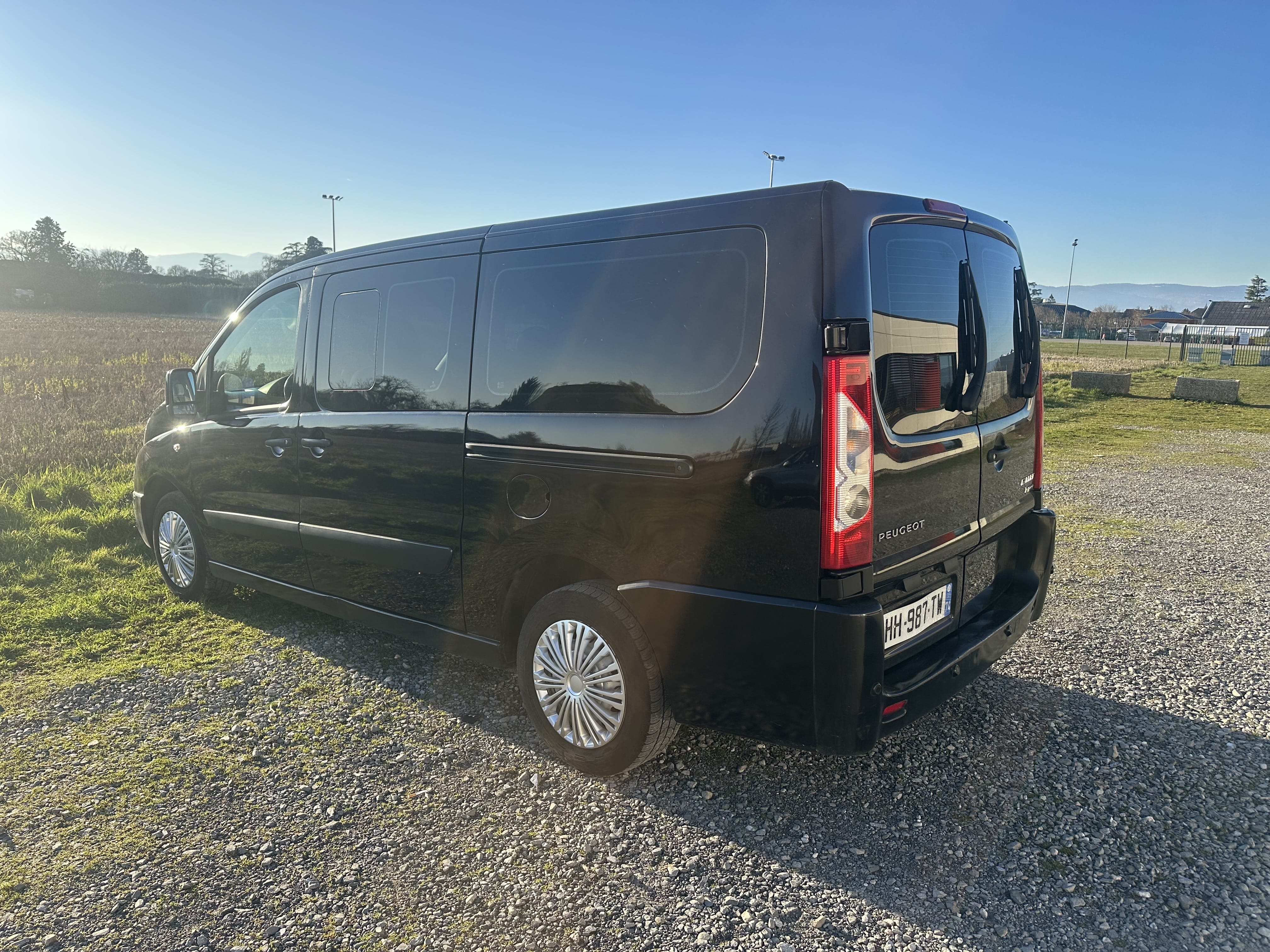 Peugeot Expert Tepee 2l avec Siège bébé