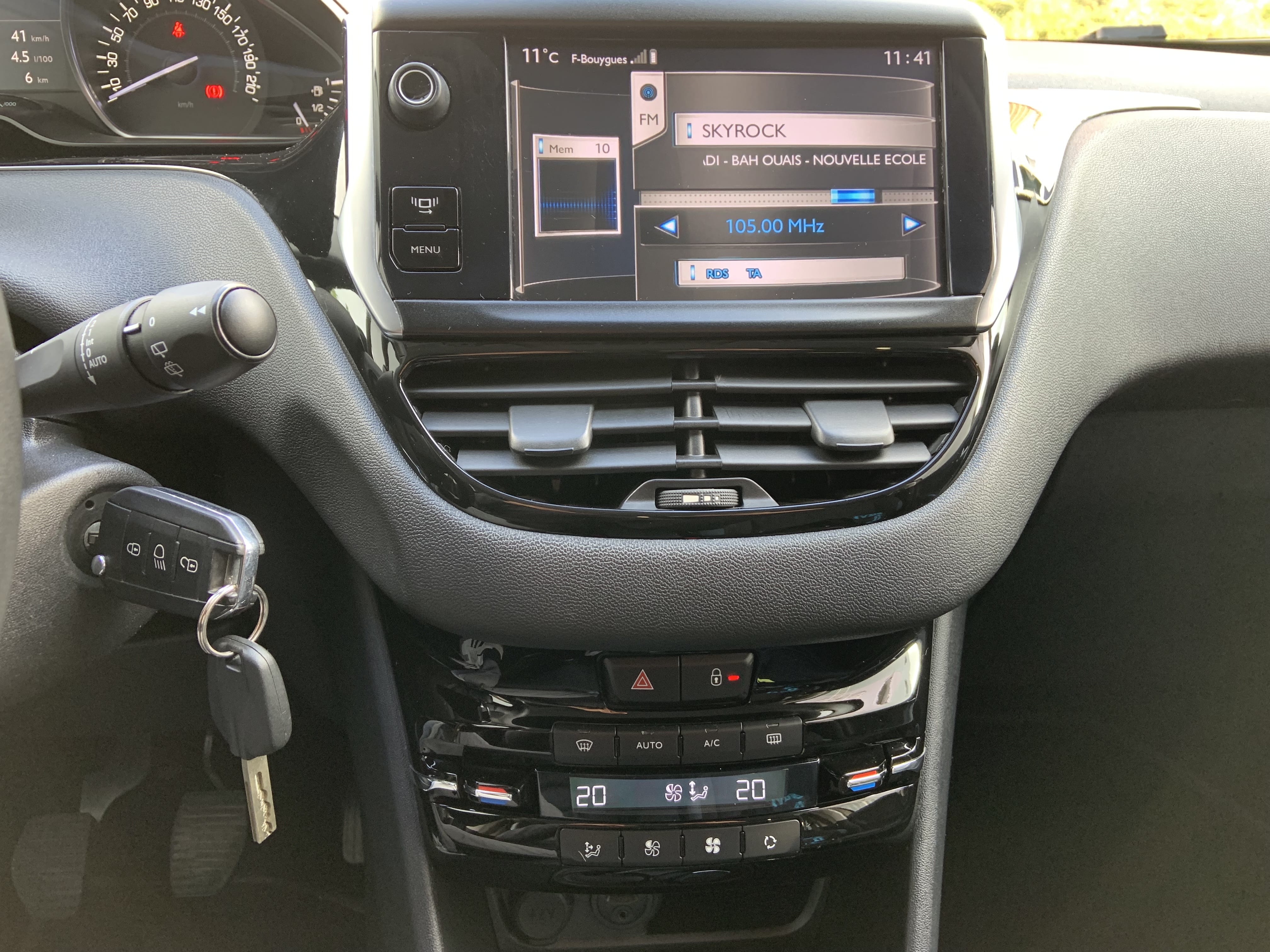 Peugeot 208 avec Régulateur de vitesse
