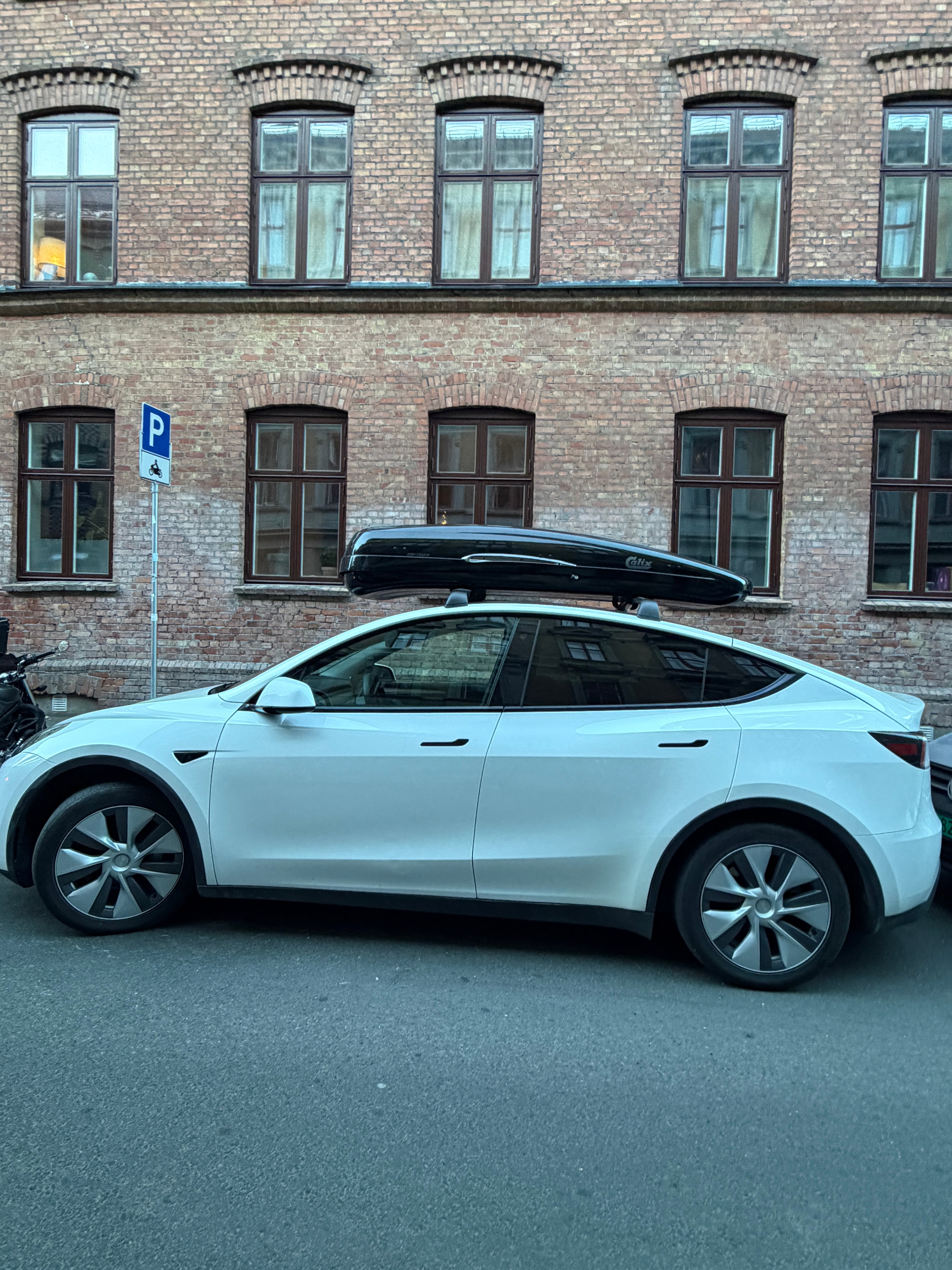 Tesla Model Y Long Range med Aircondition