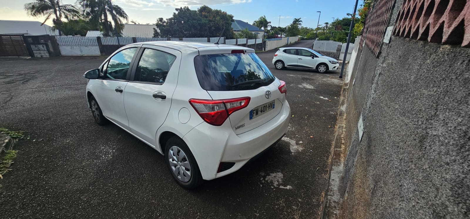 Toyota Yaris 5-Door L avec Climatisation