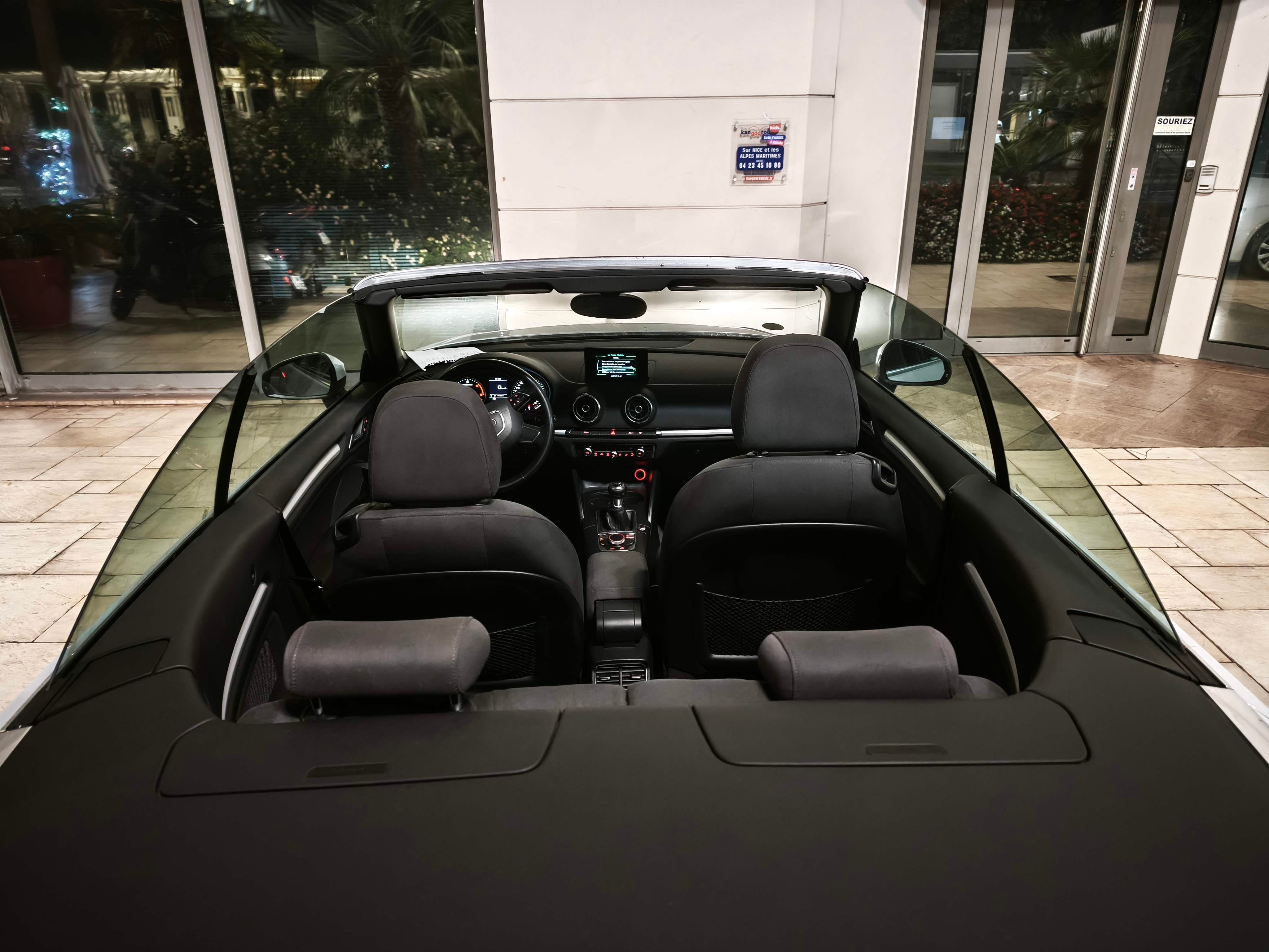 Audi A3 Cabriolet avec Autoradio