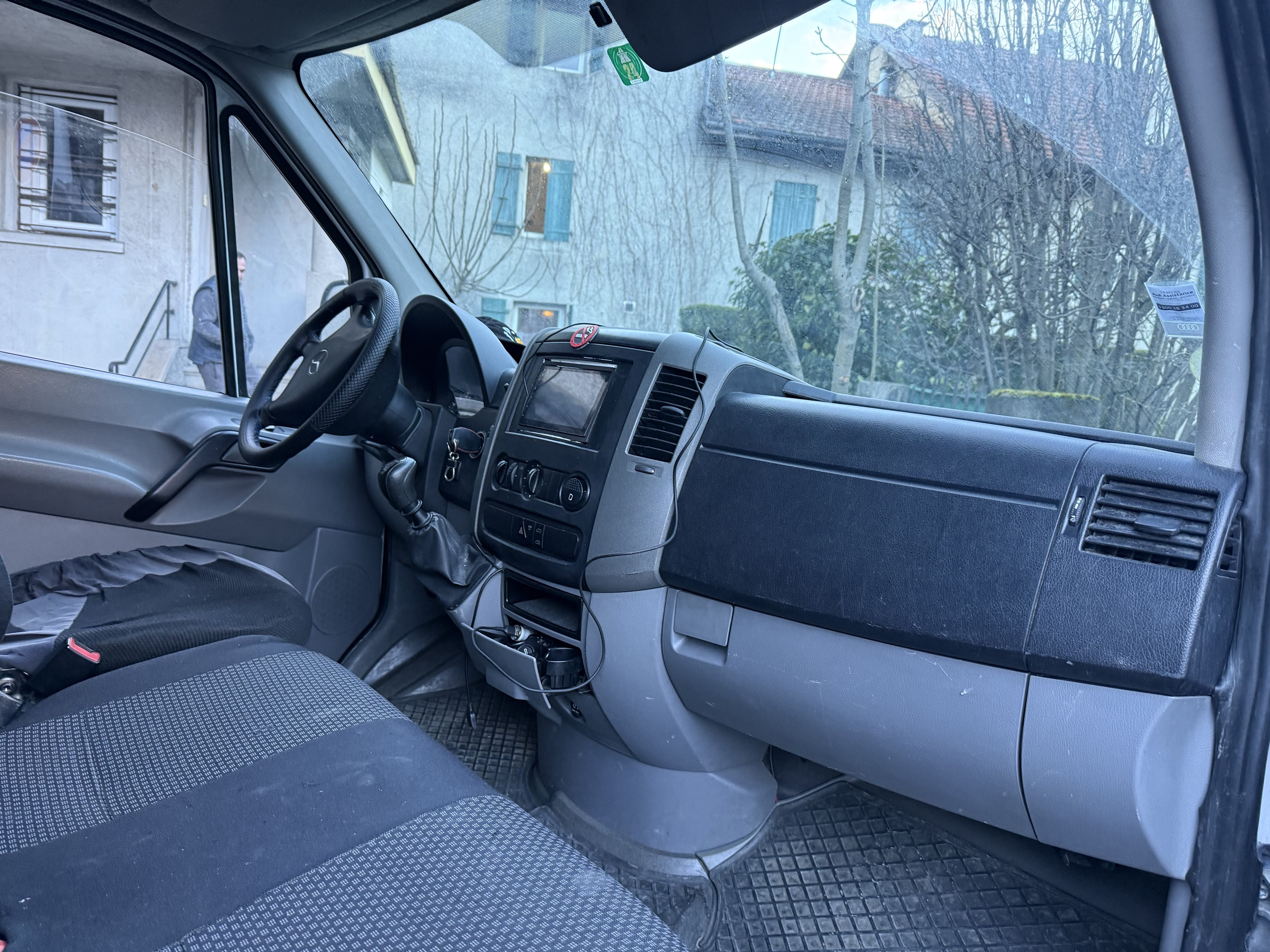 Mercedes-Benz Sprinter 13m3 avec Android Auto