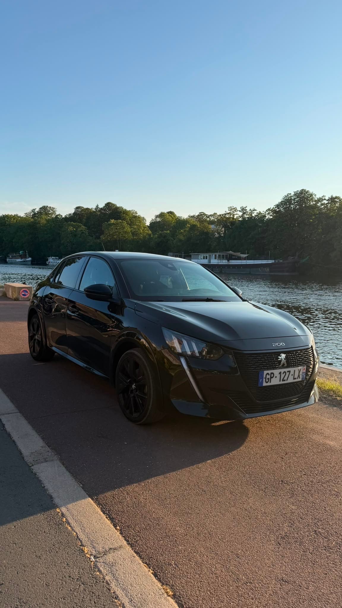 Peugeot 208 GT Line avec GPS