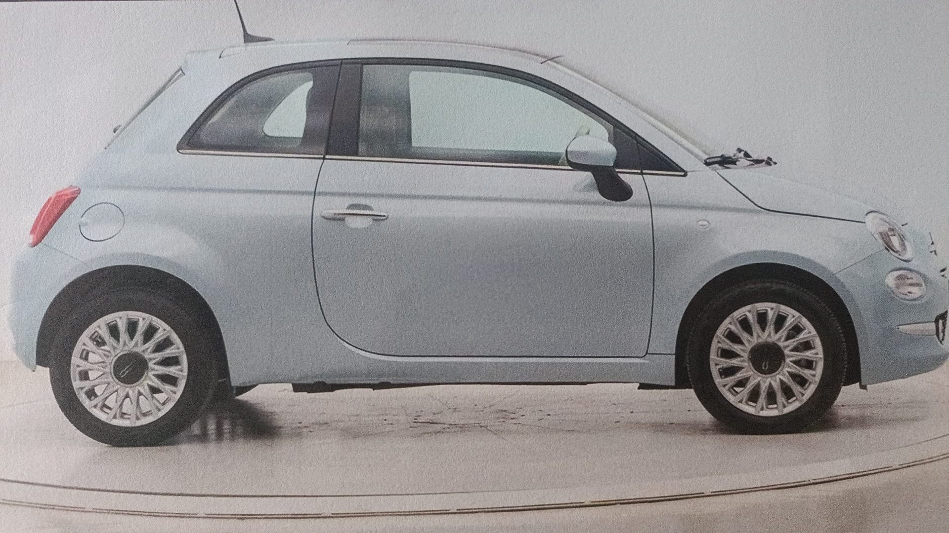 Fiat 500 Híbrido con Aire acondicionado