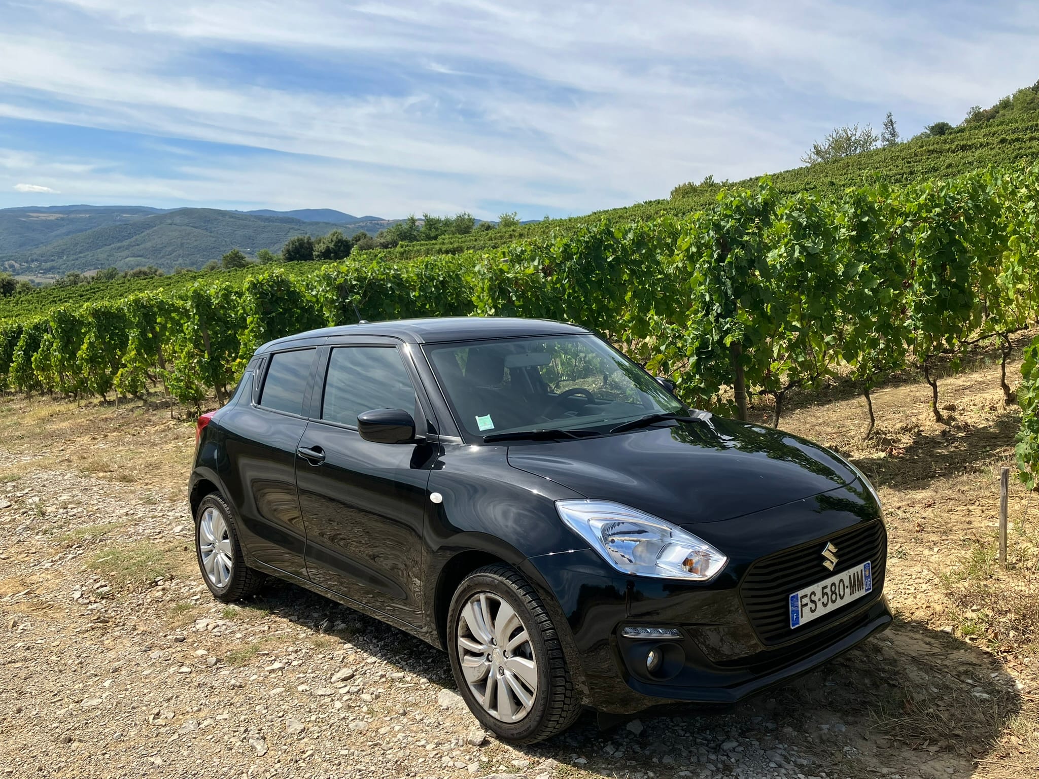 Suzuki Swift, 2020, Essence 95 / Électrique (hybride)