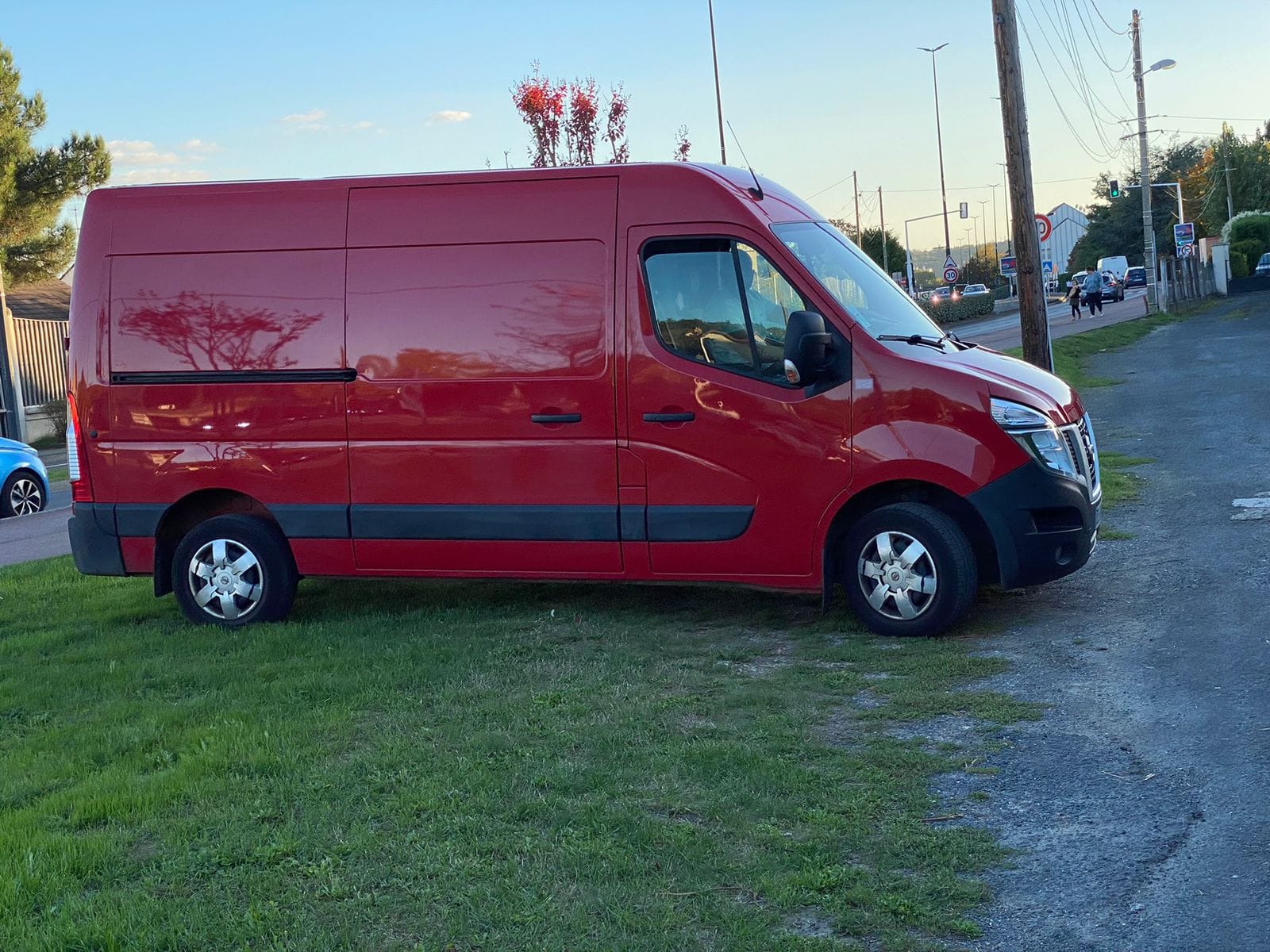 Nissan NV400 2.3 DCI avec Climatisation