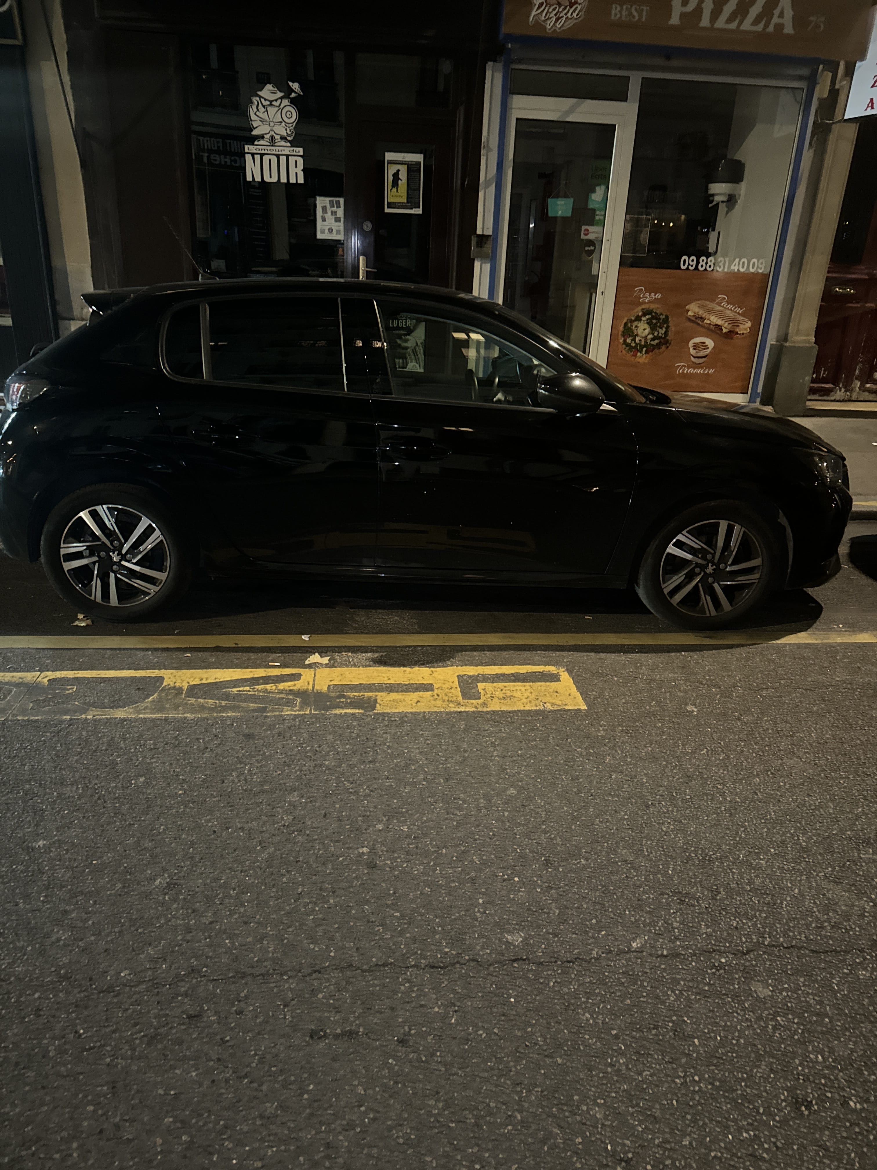 Peugeot 208 avec Climatisation