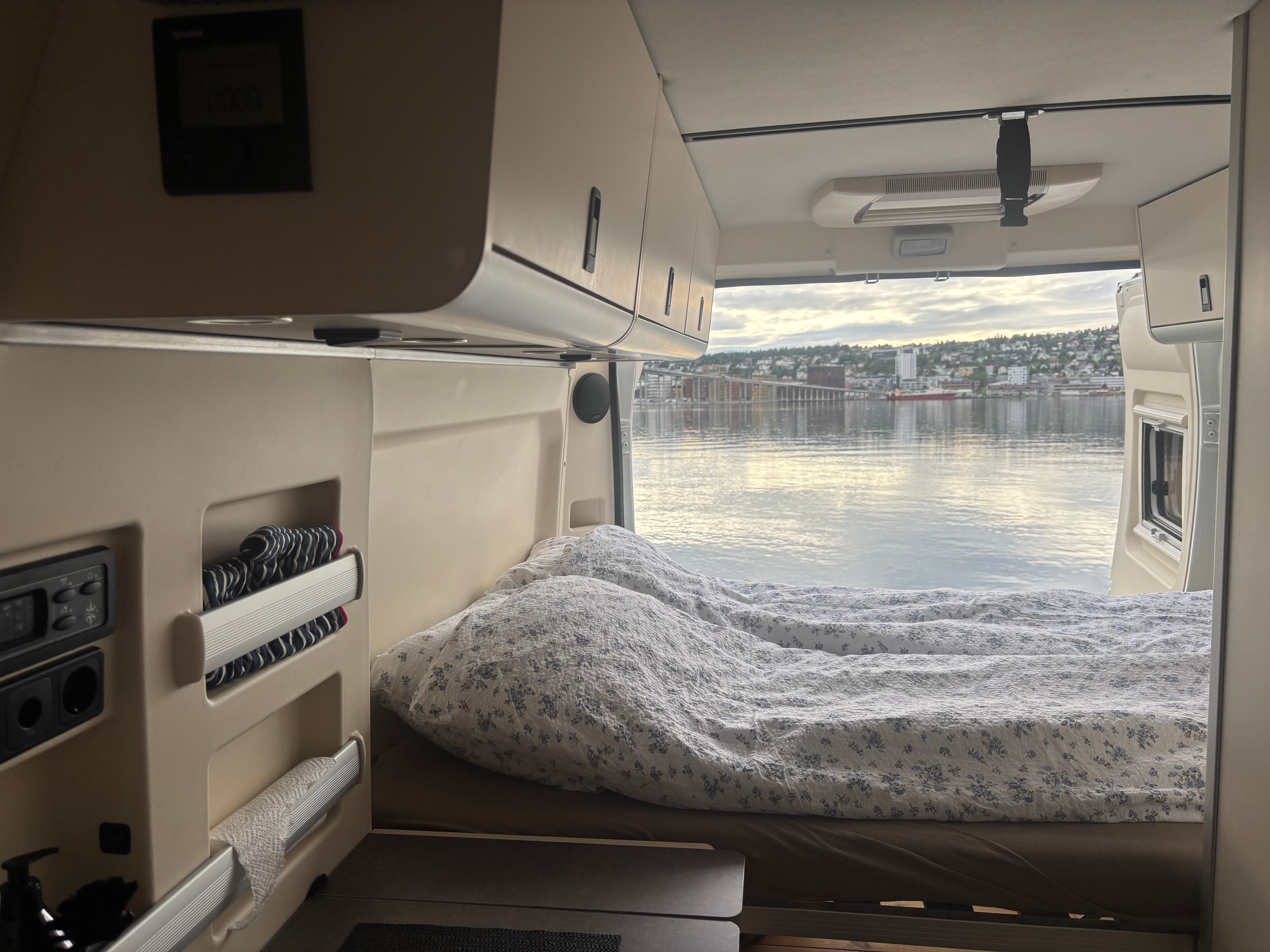 Westfalia Amundsen 600D Campingbil mit Kindersitz
