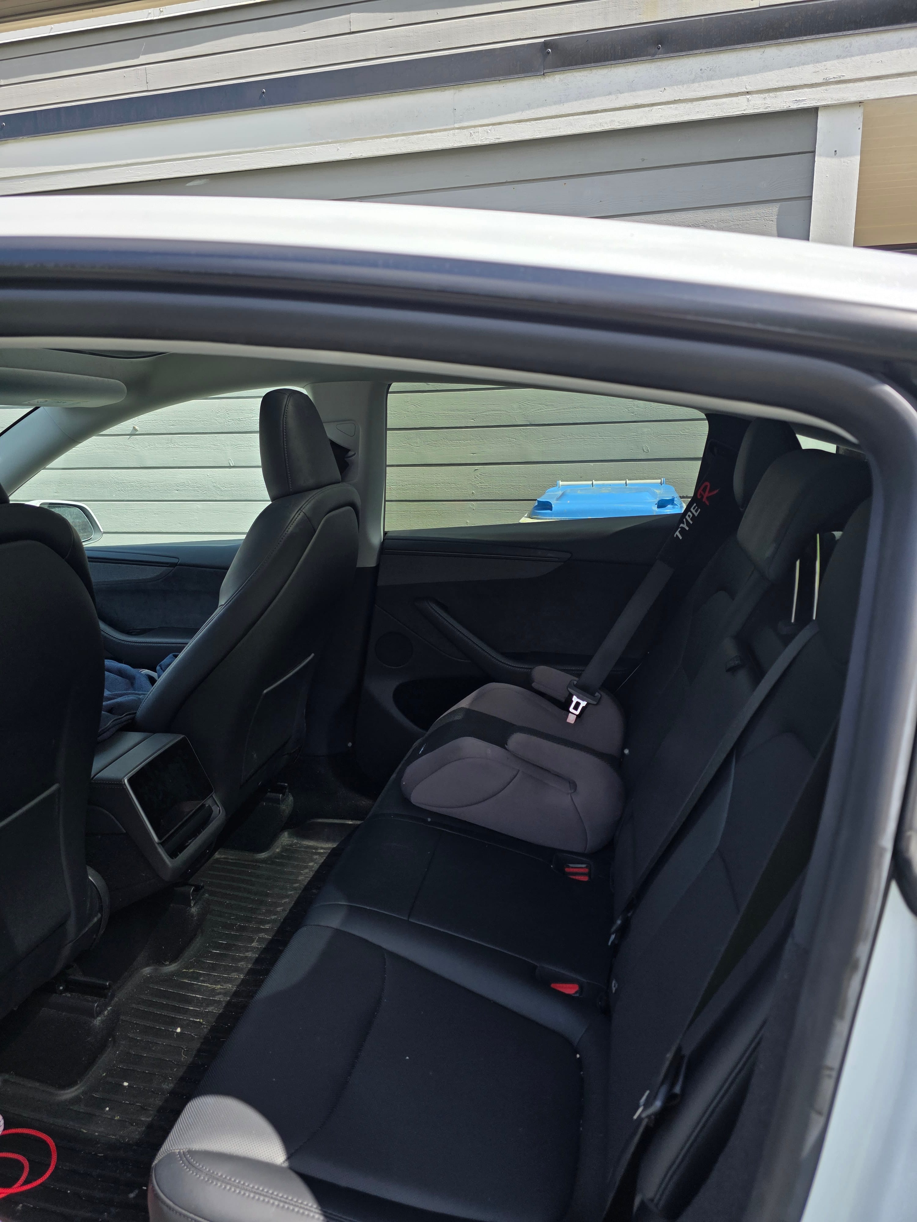 Tesla Model Y Long Range avec GPS