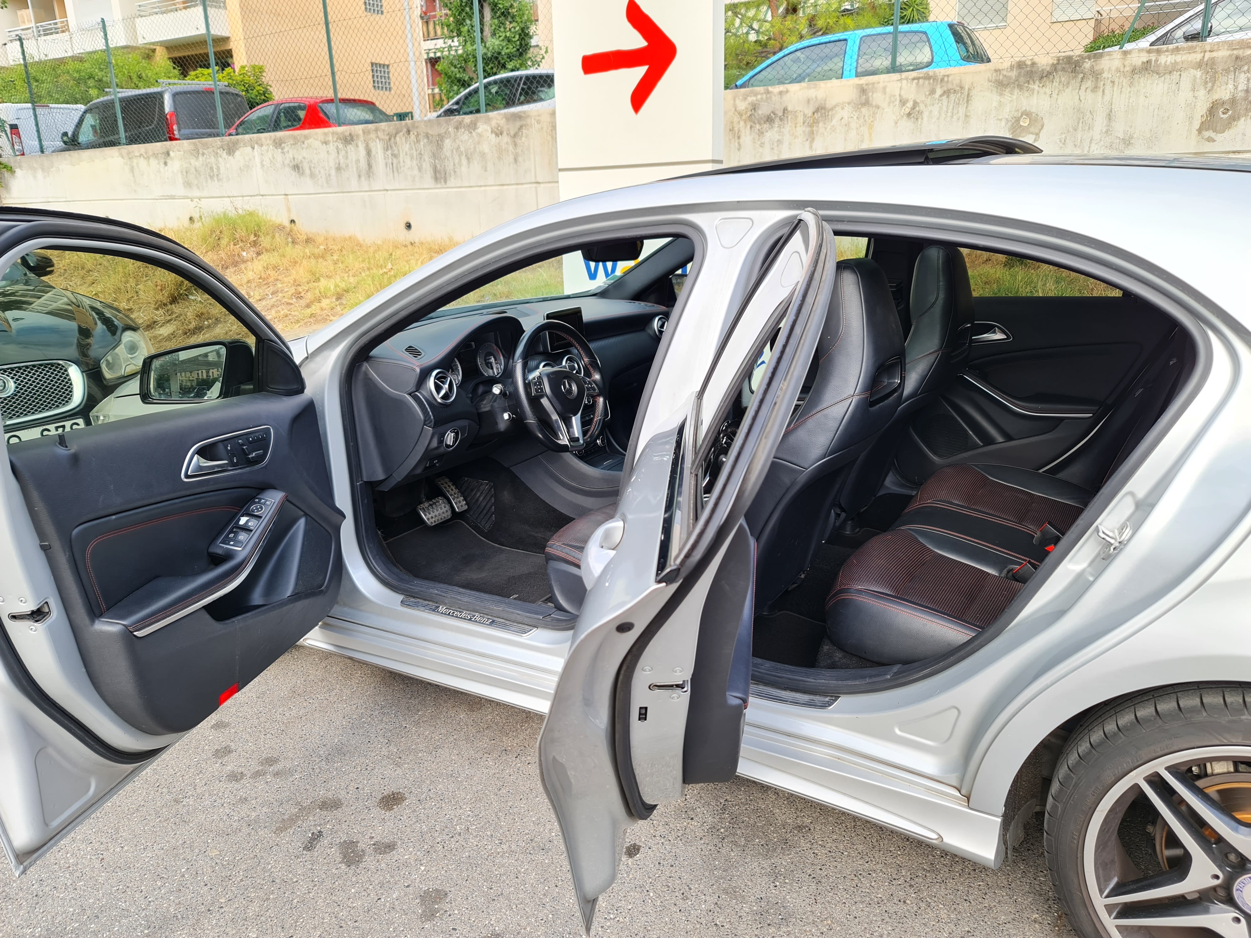 Mercedes-Benz Classe A avec Audio Bluetooth