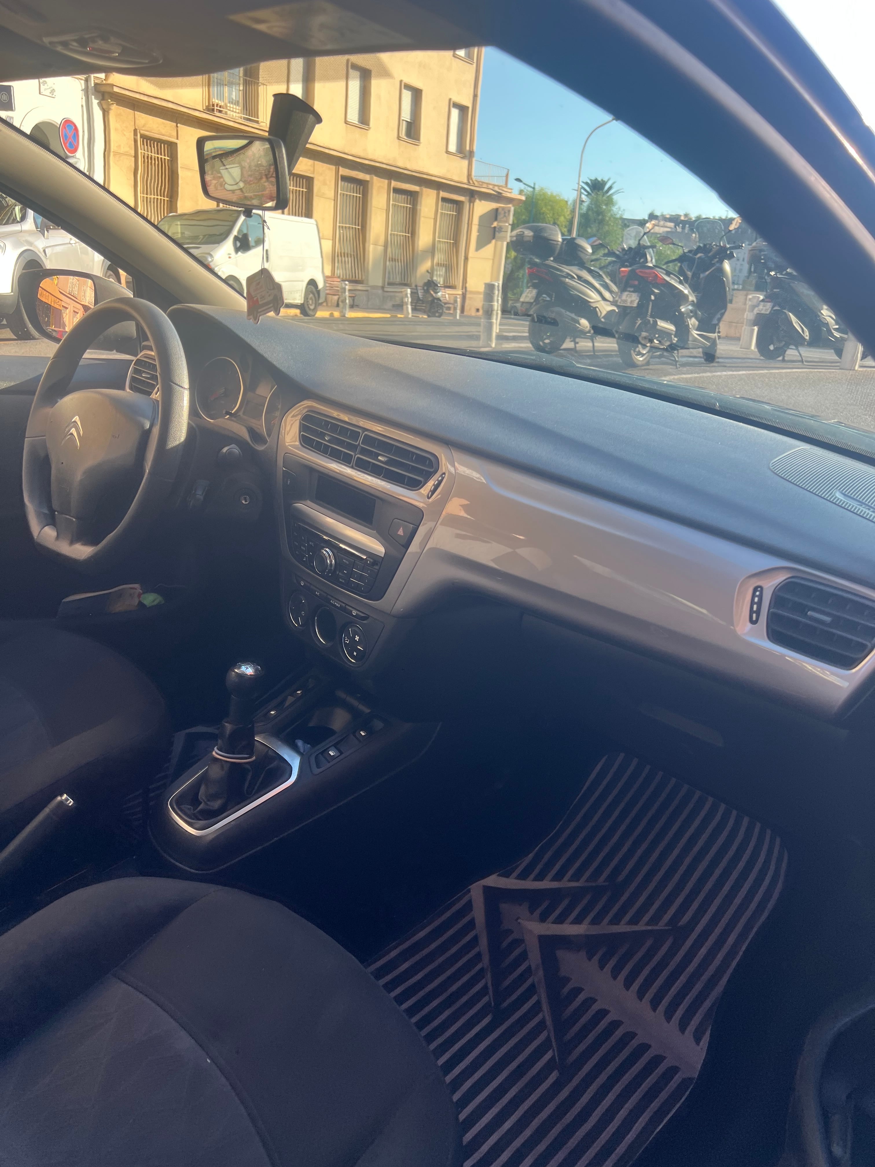 Citroen C-Elysée avec Régulateur de vitesse