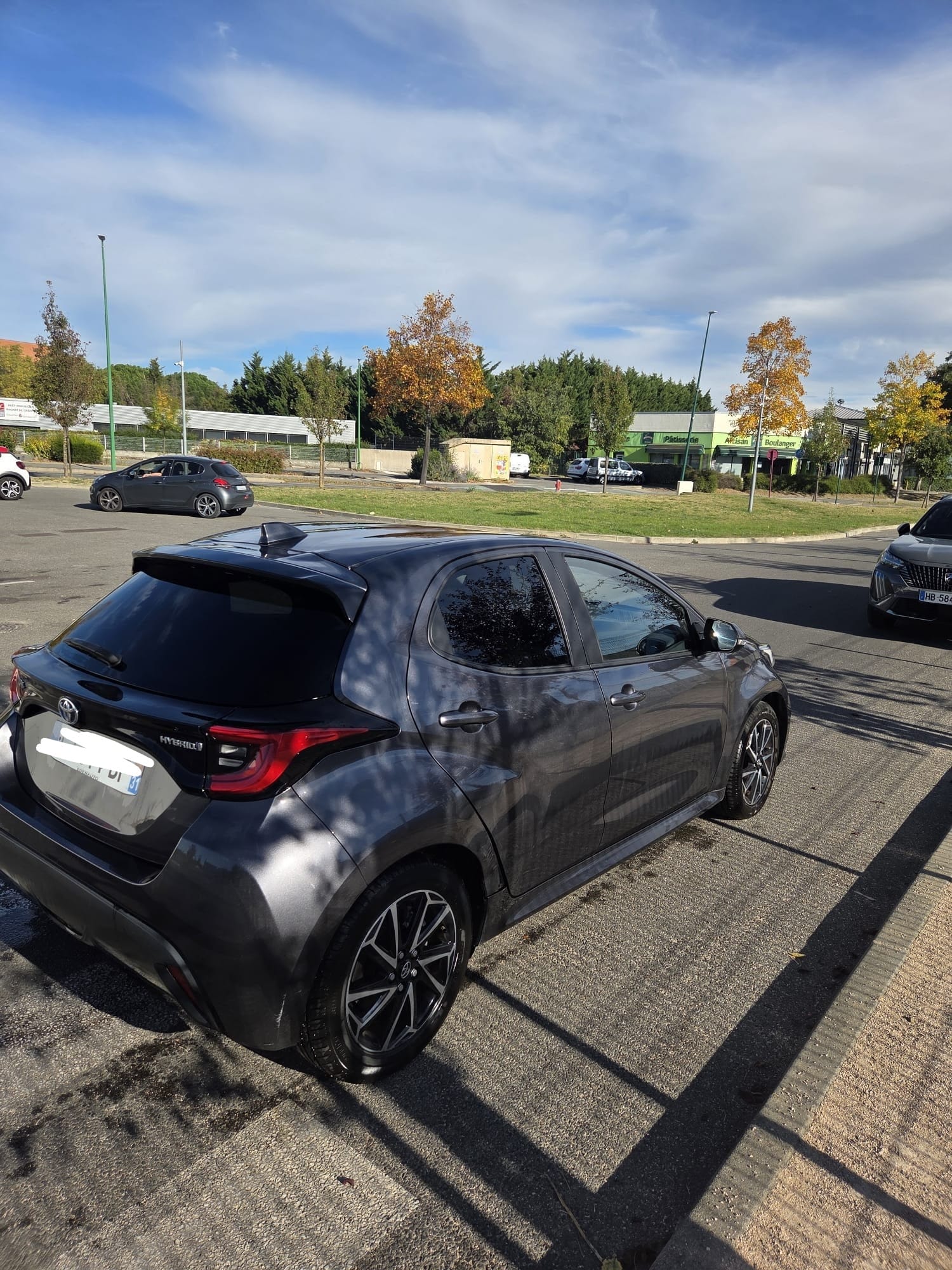 Toyota Yaris Hybride mit Navigationsgerät