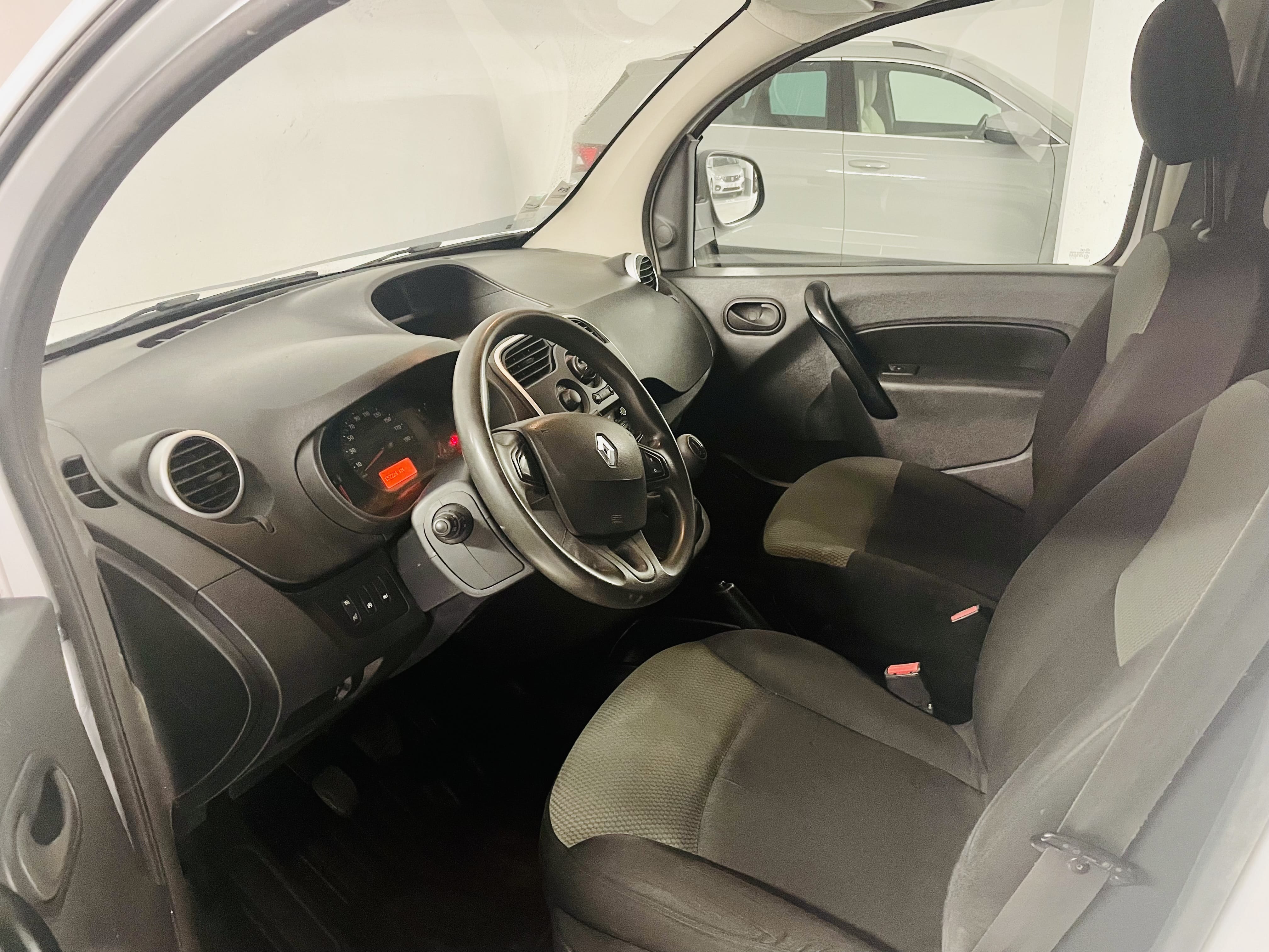 Renault Kangoo Express avec Entrée audio / iPod