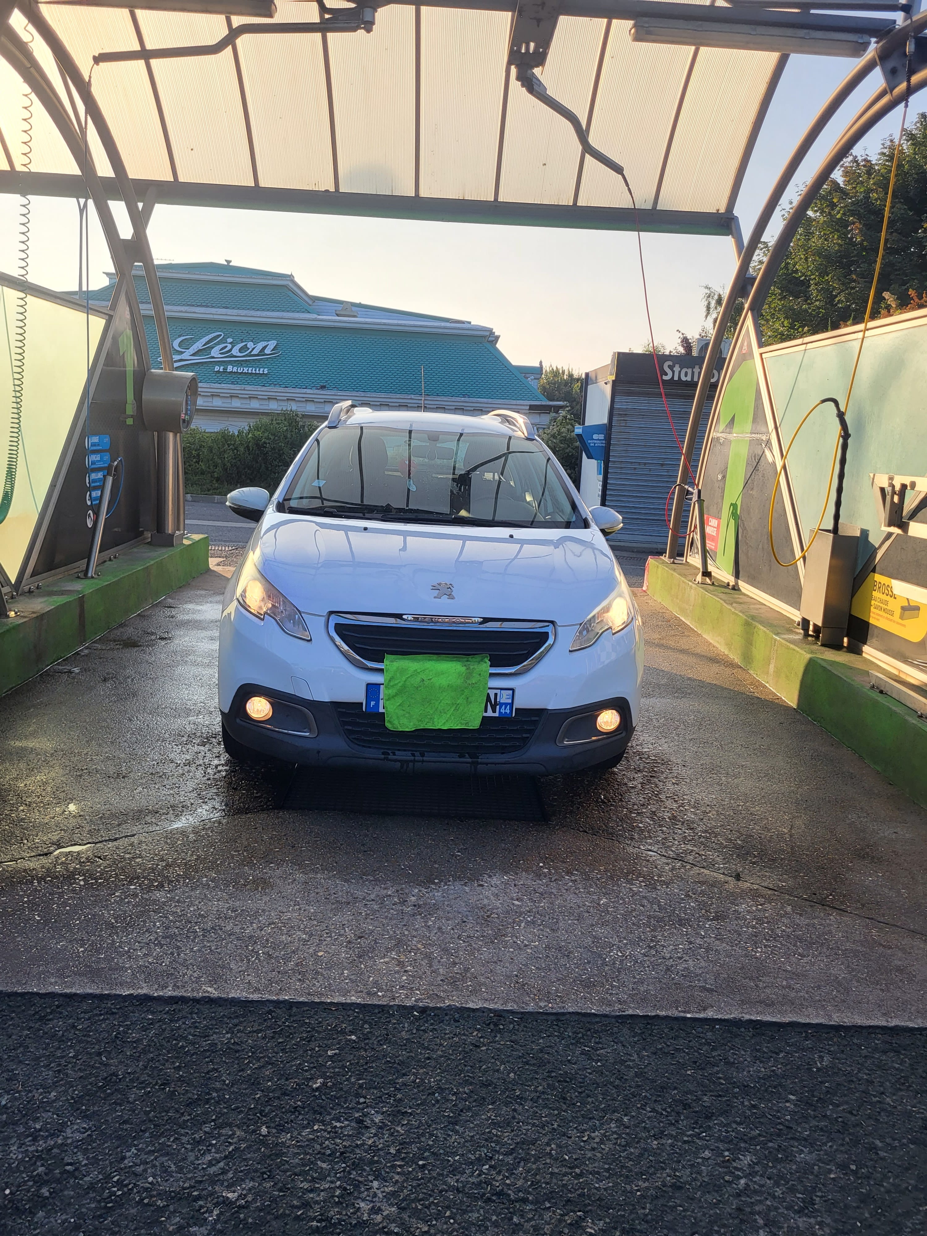 Peugeot 2008, 2015, Diesel