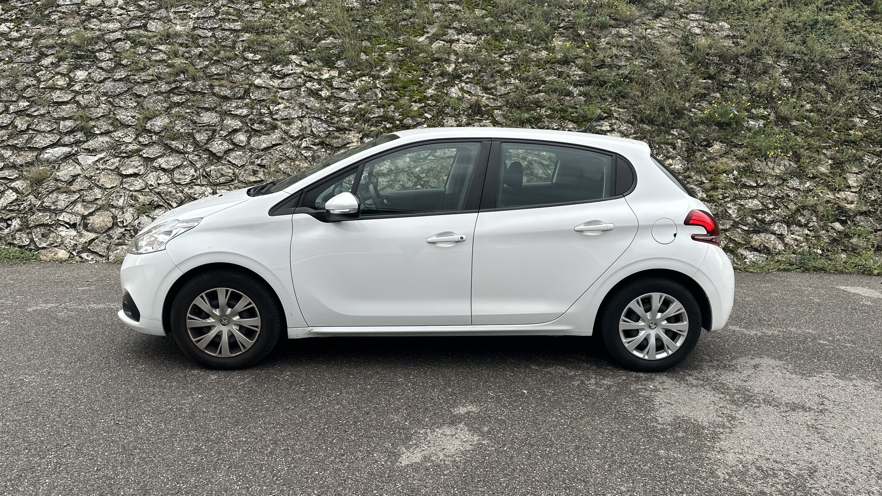 Peugeot 208 avec Climatisation